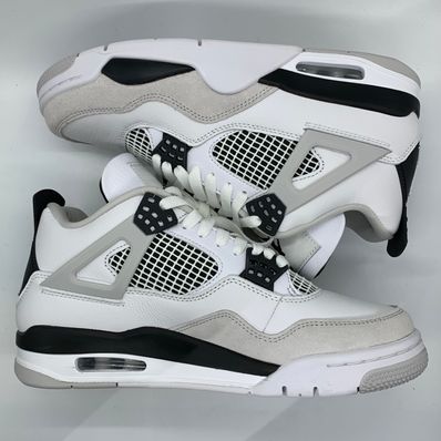 Nike Air Jordan 4 "Military Black"