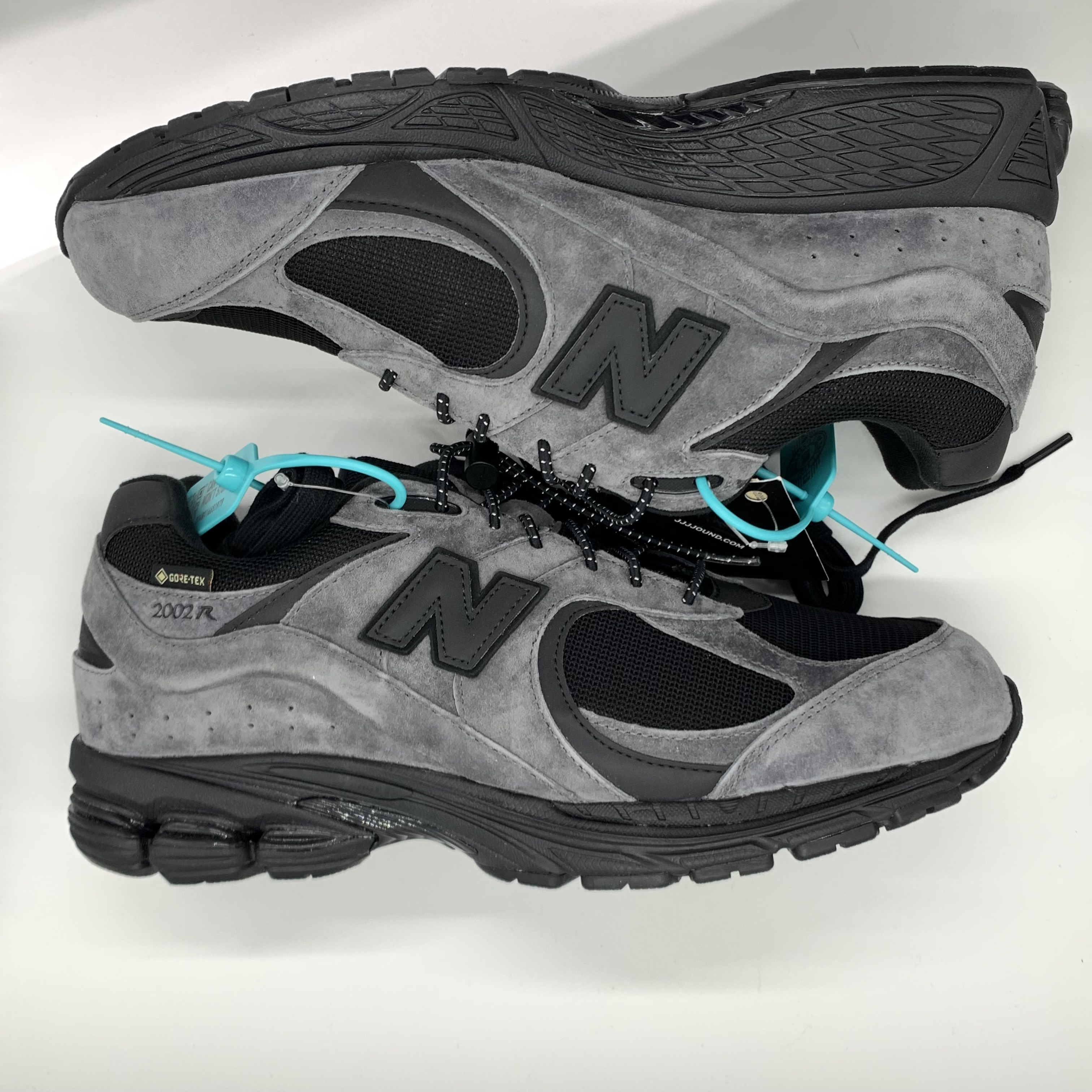 JJJJound × New Balance 2002R GORE-TEX "Charcoal" M2002RXZ