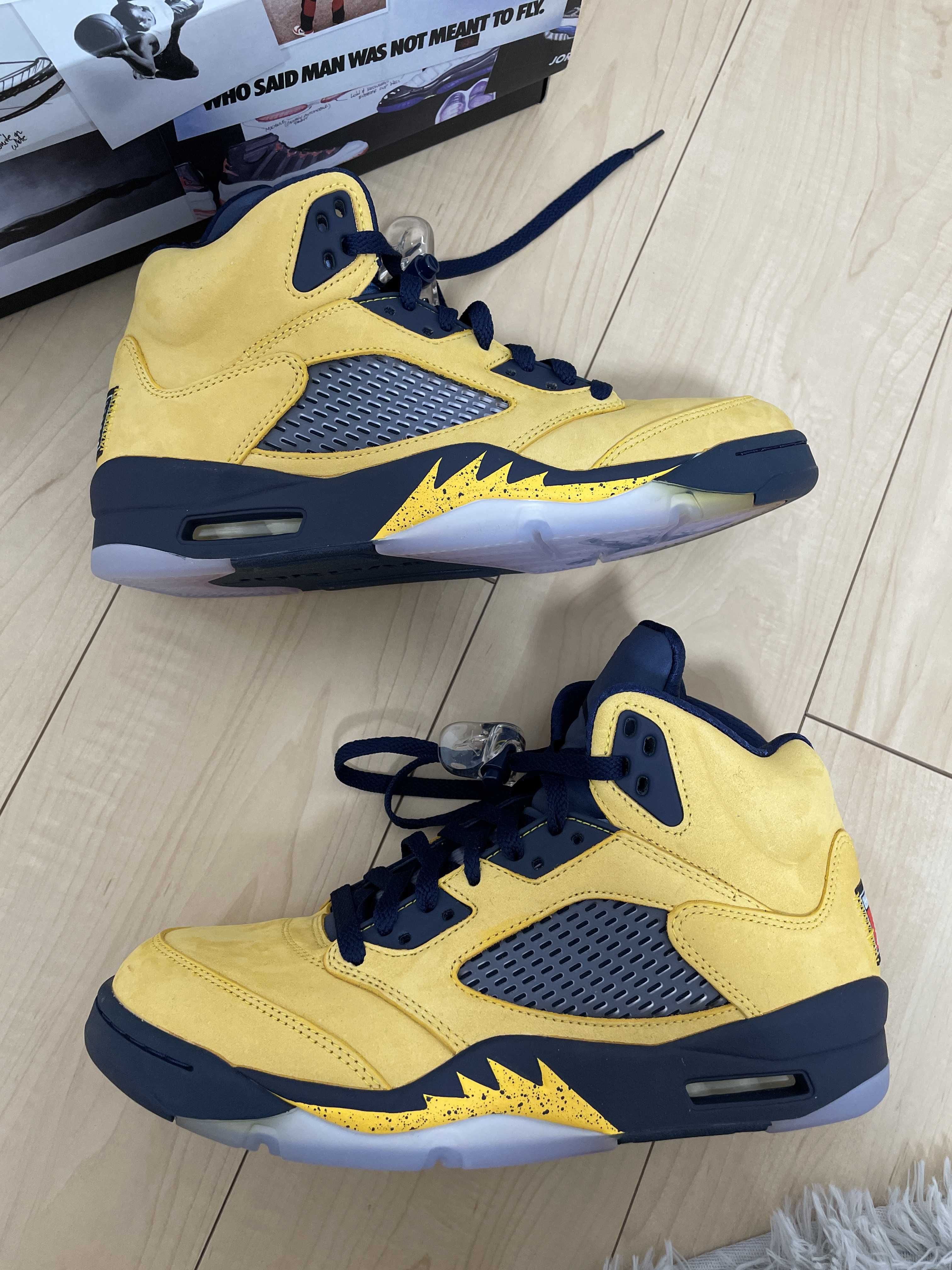 NIKE AIR JORDAN 5 "MICHIGAN"