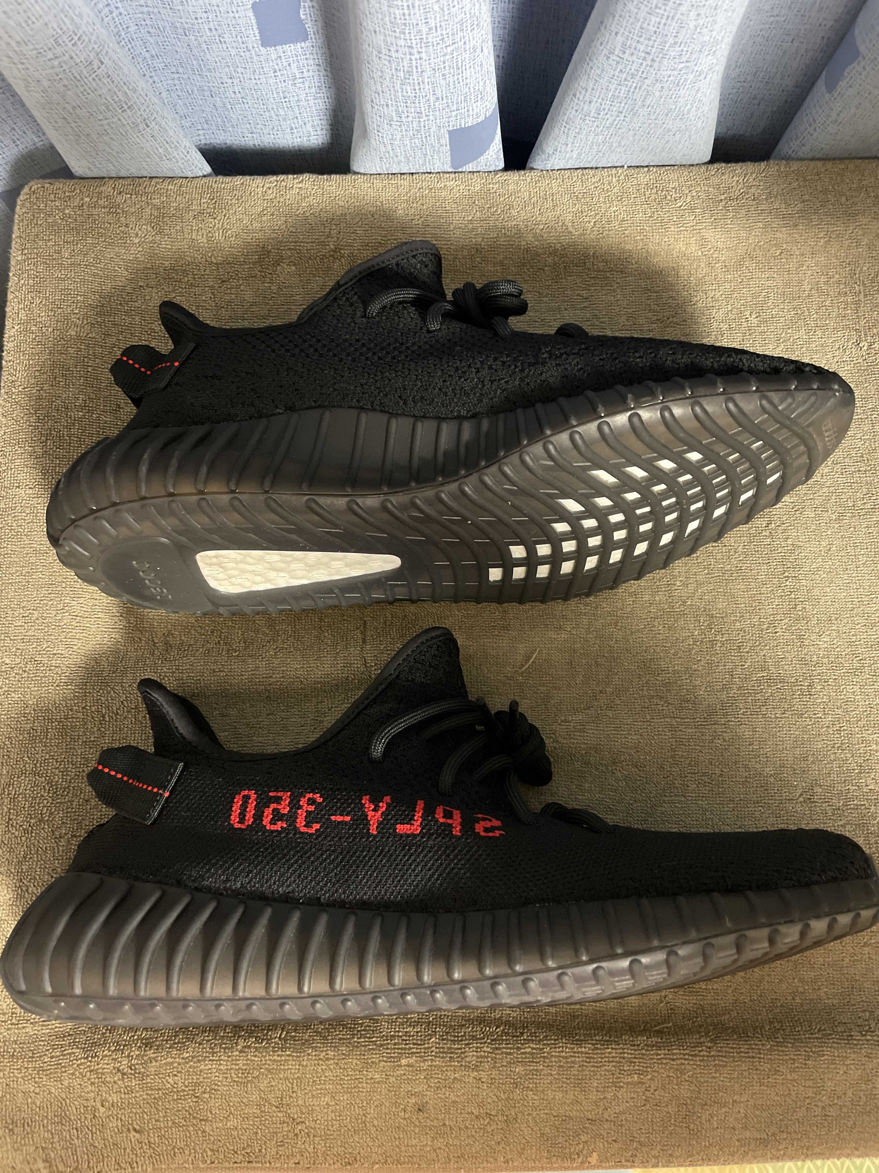 adidas YEEZY Boost 350 V2 "Core Black/Red" (2020)