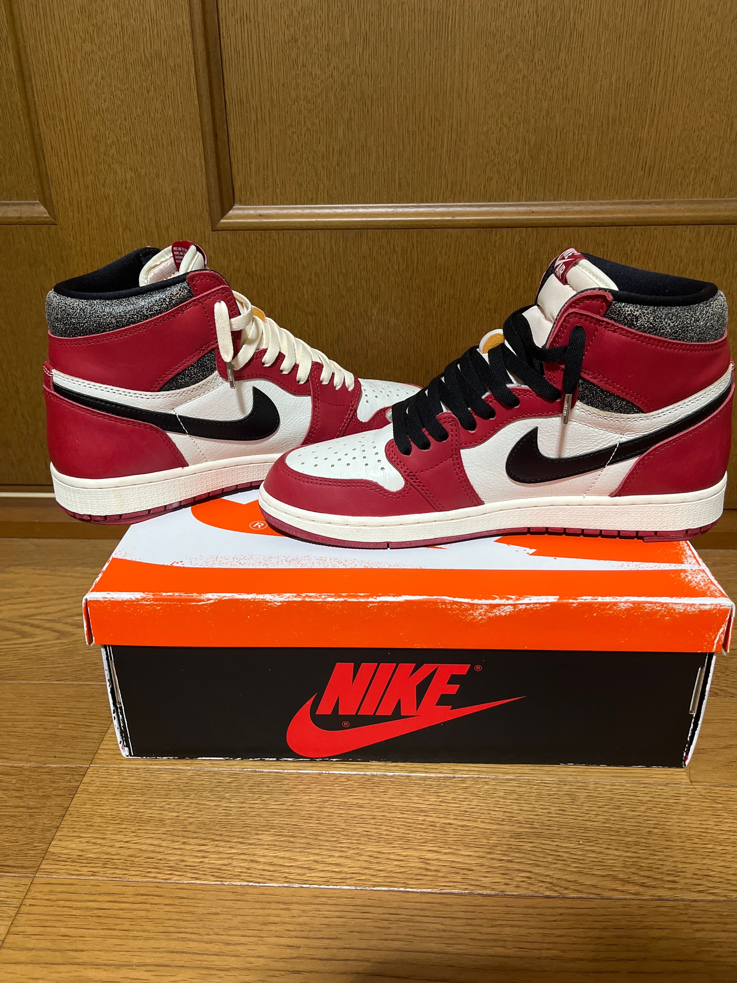 Nike Air Jordan 1 High OG "Lost & Found/Chicago"