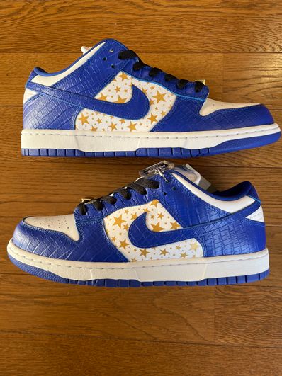 Supreme × Nike SB Dunk Low OG QS Gold Stars "White/Hyper Blue"