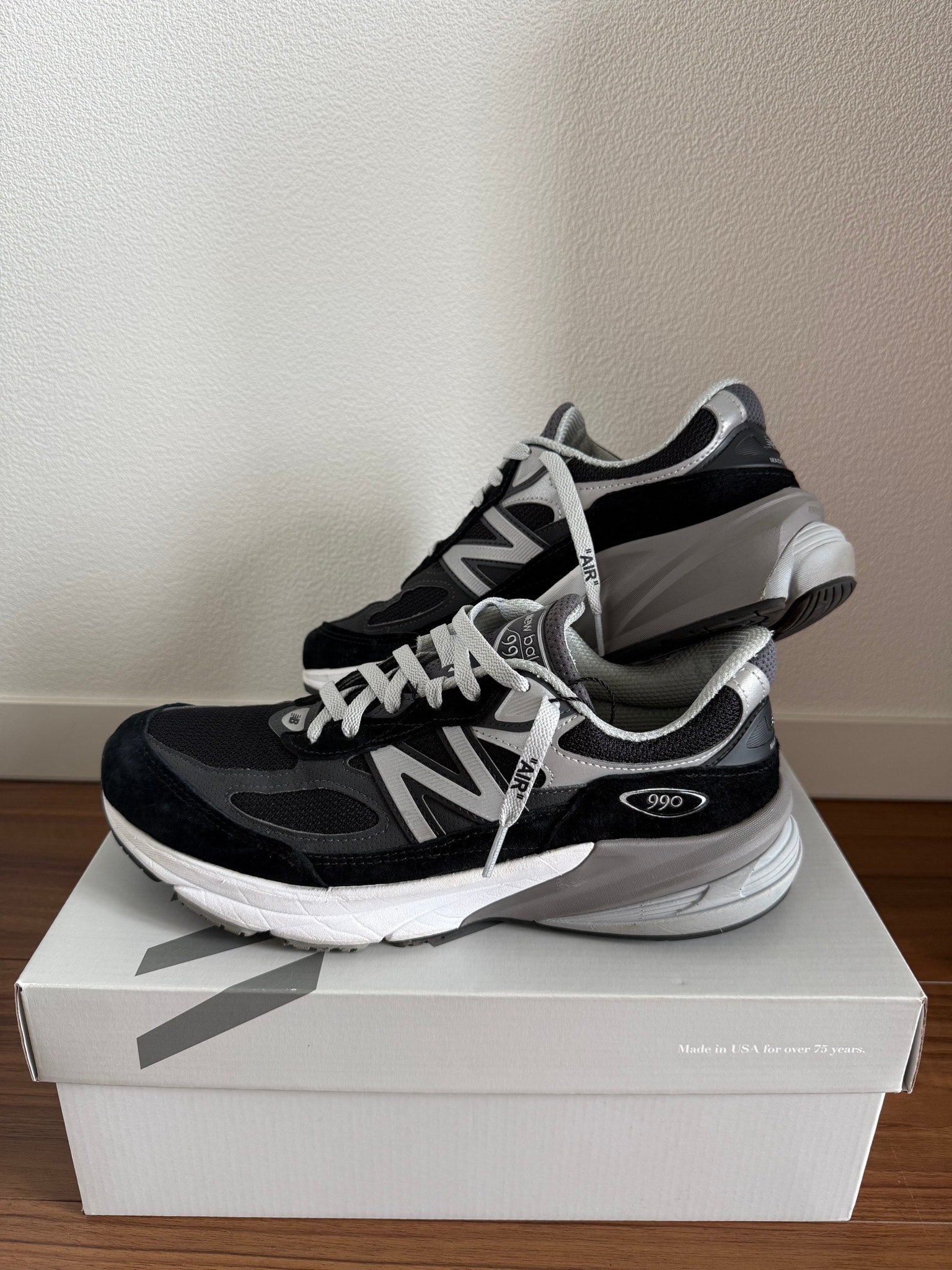 New Balance 990V6 "Black" (Heel NB Logo)