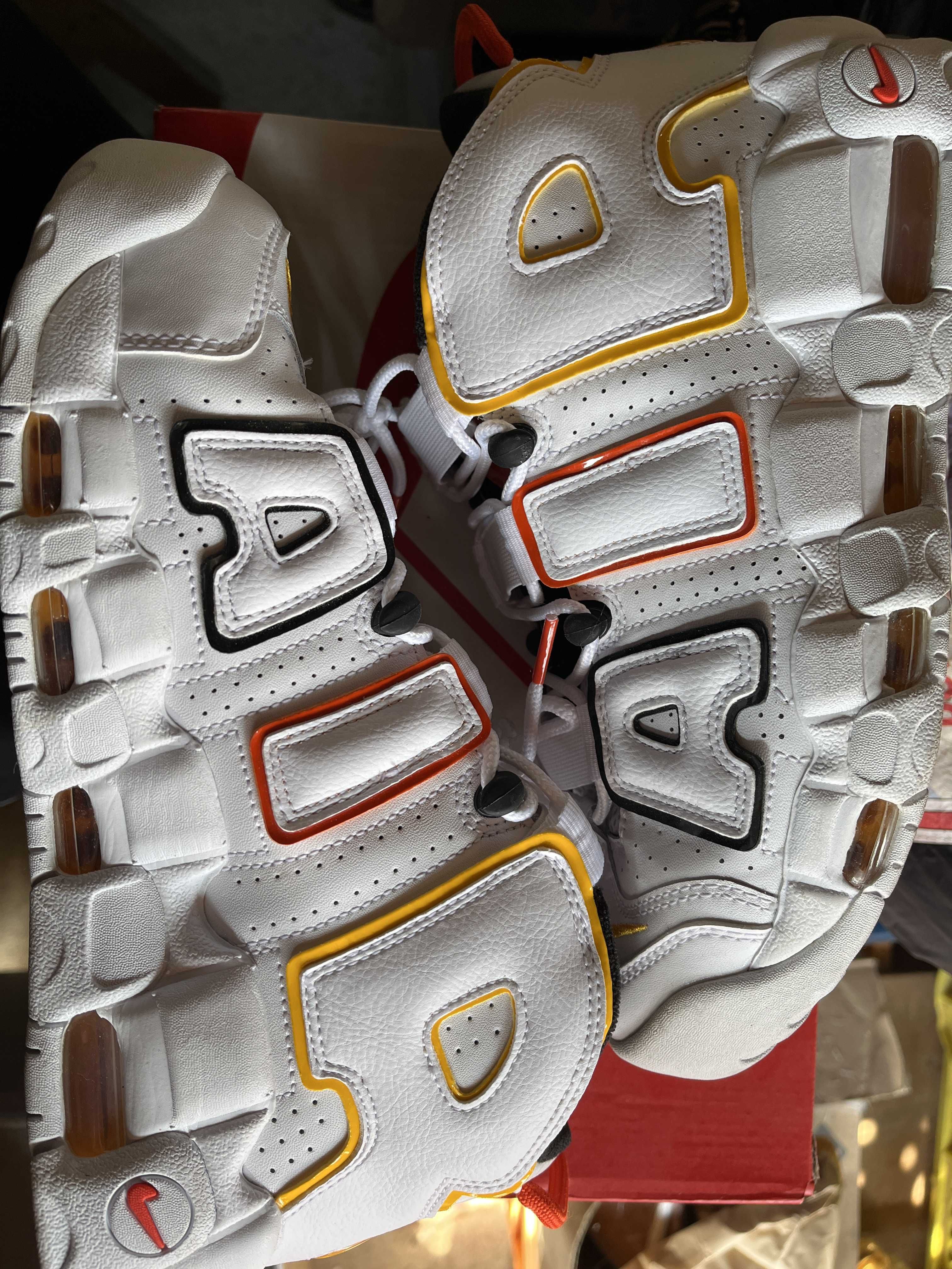 NIKE AIR MORE UPTEMPO "RAYGUNS"