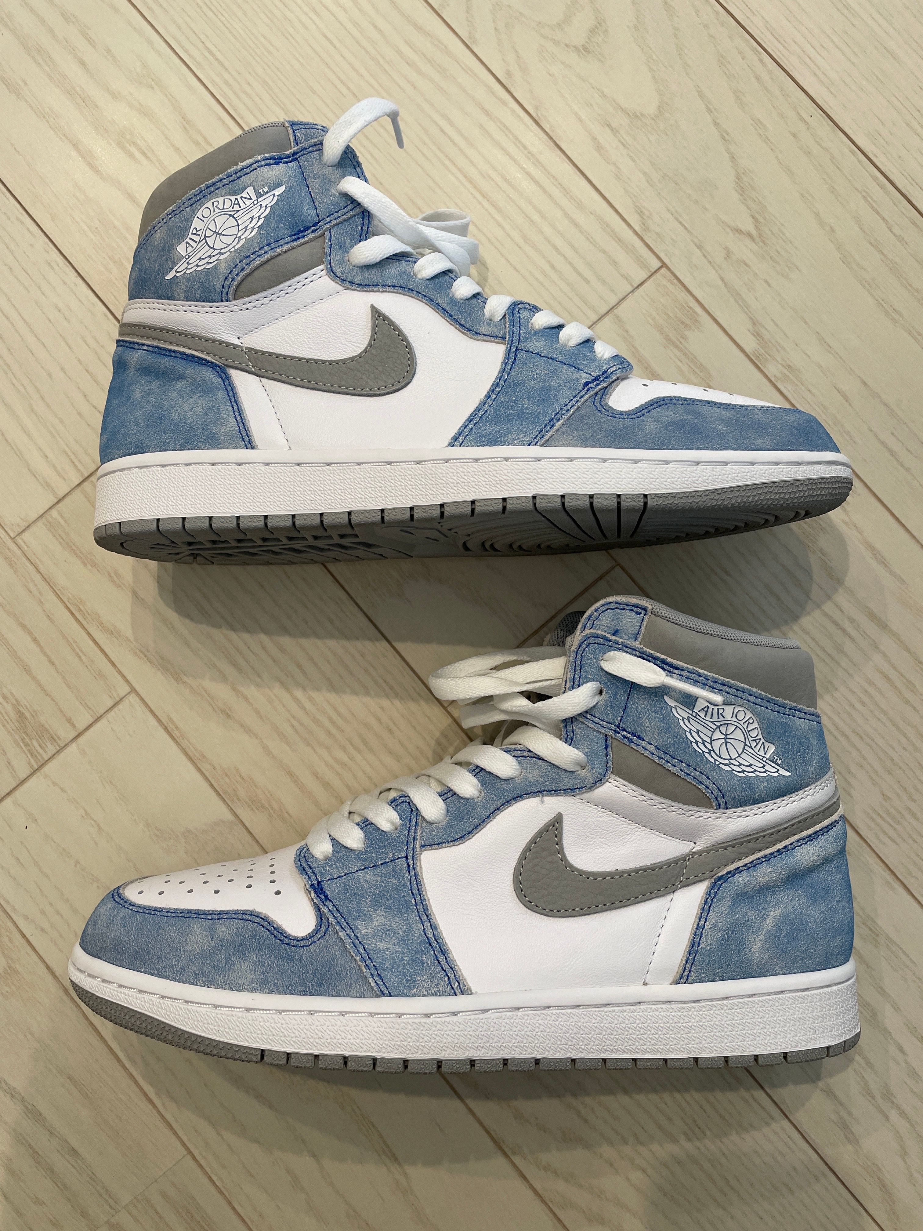 Nike Air Jordan 1 High OG "Hyper Royal"