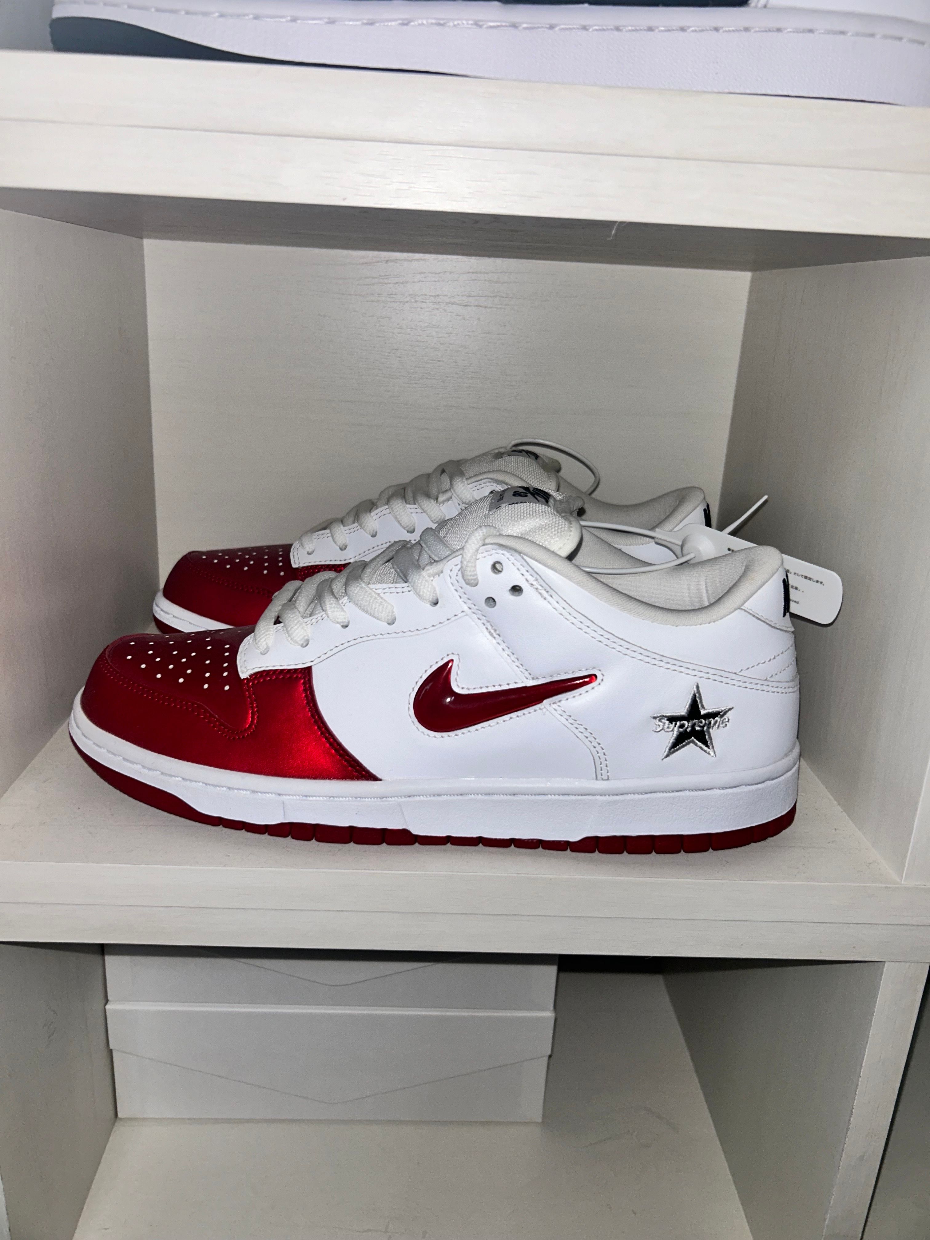 Supreme × Nike Dunk Low "Varsity Red/White"