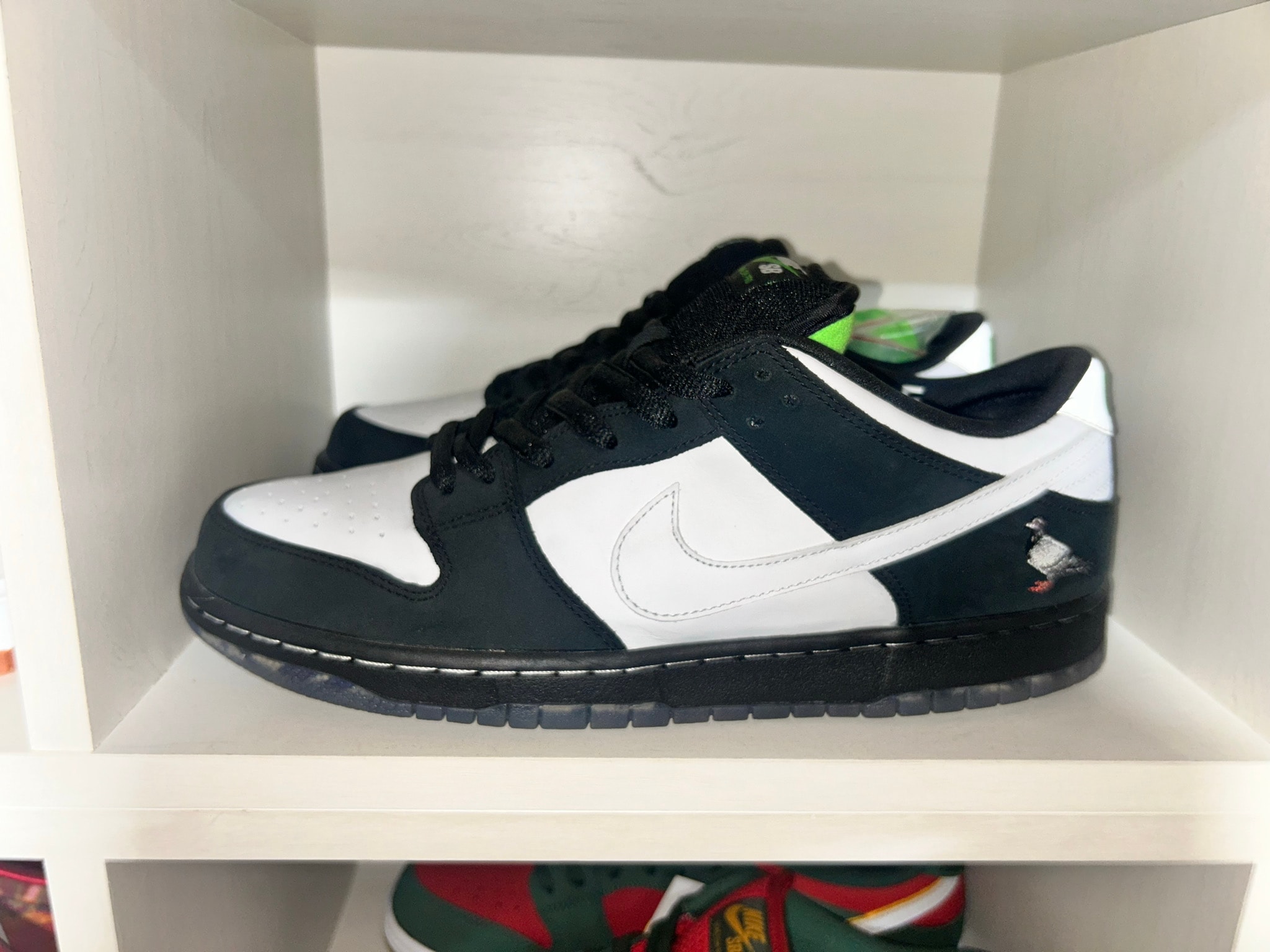 STAPLE × Nike SB Dunk Low "Pigeon Black/White"