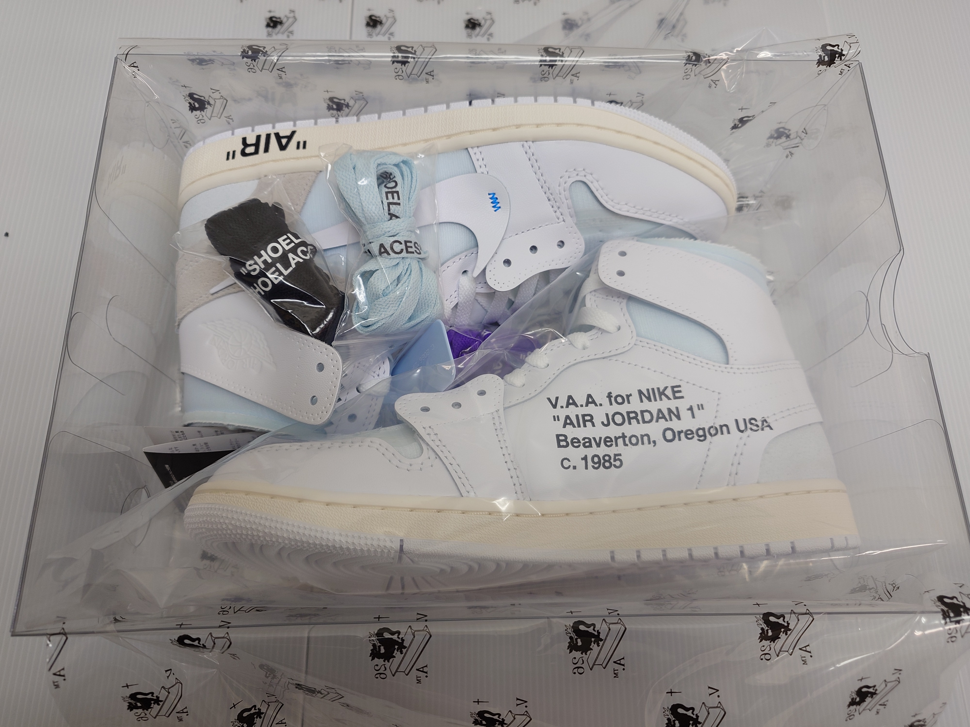Virgil Abloh Archive (V.A.A.) × Nike Air Jordan 1 Retro High OG "Alaska"