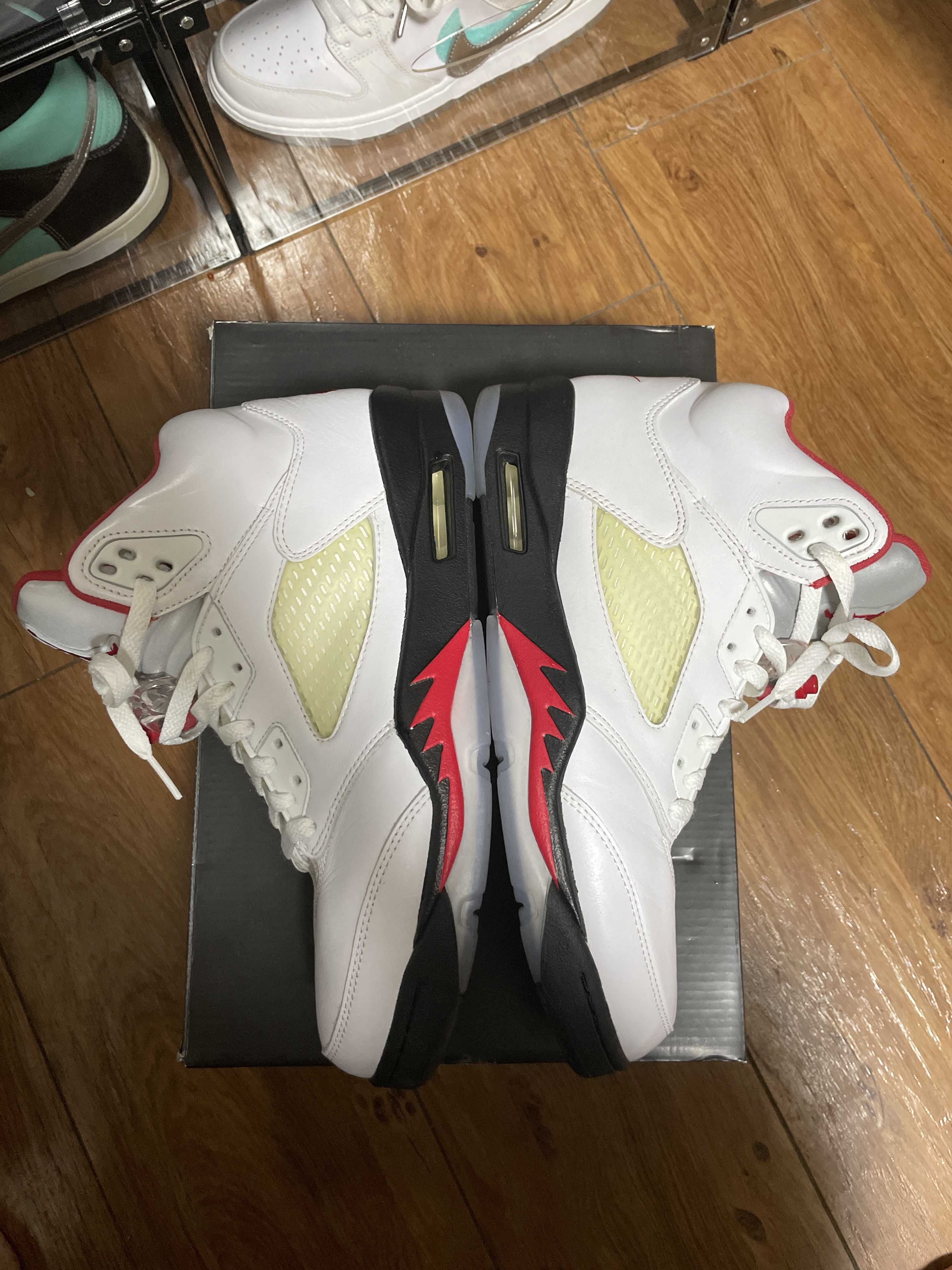 Nike Air Jordan 5 Retro "Fire Red" (2020)