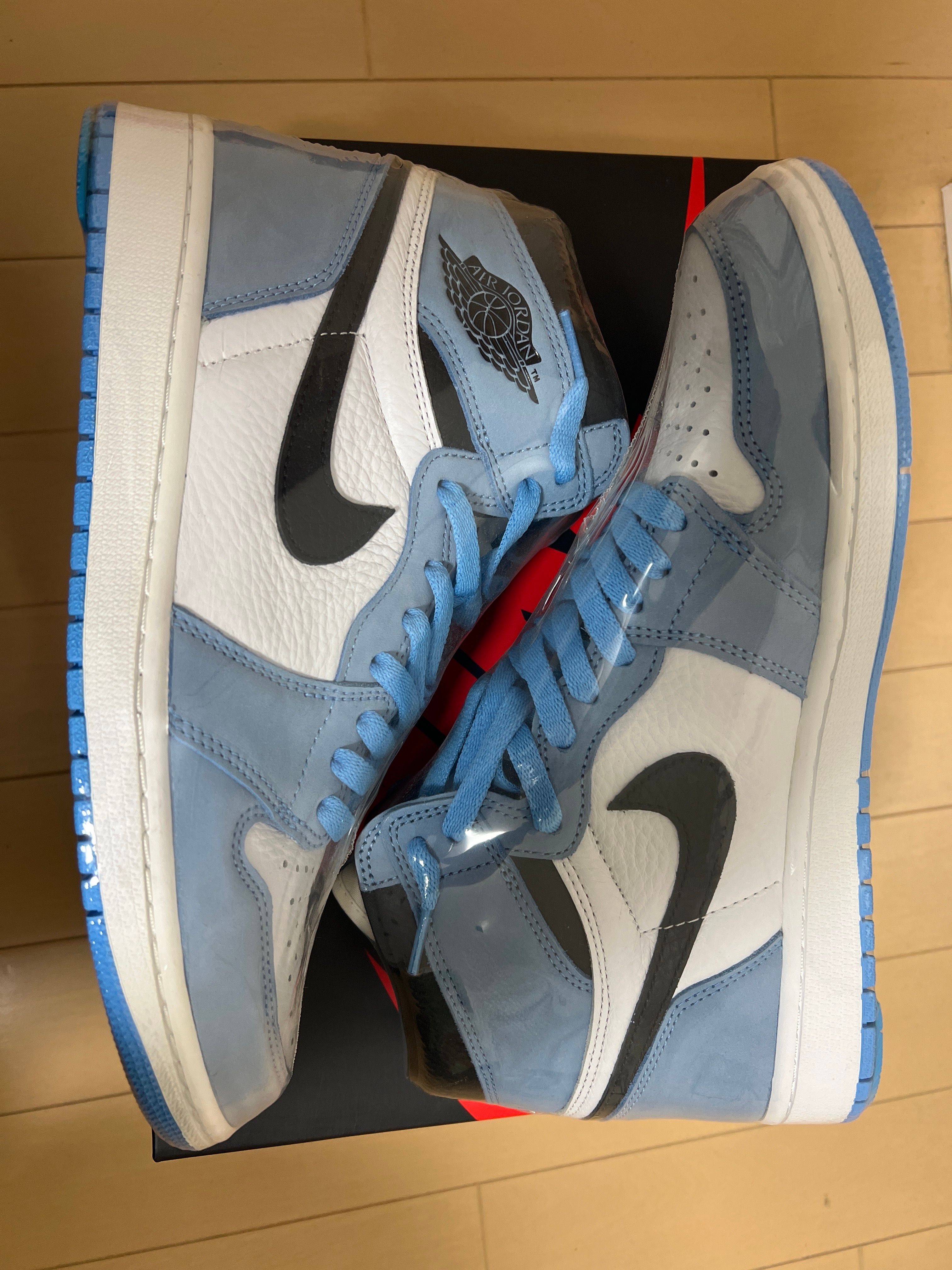 Nike Air Jordan 1 High OG "University Blue"