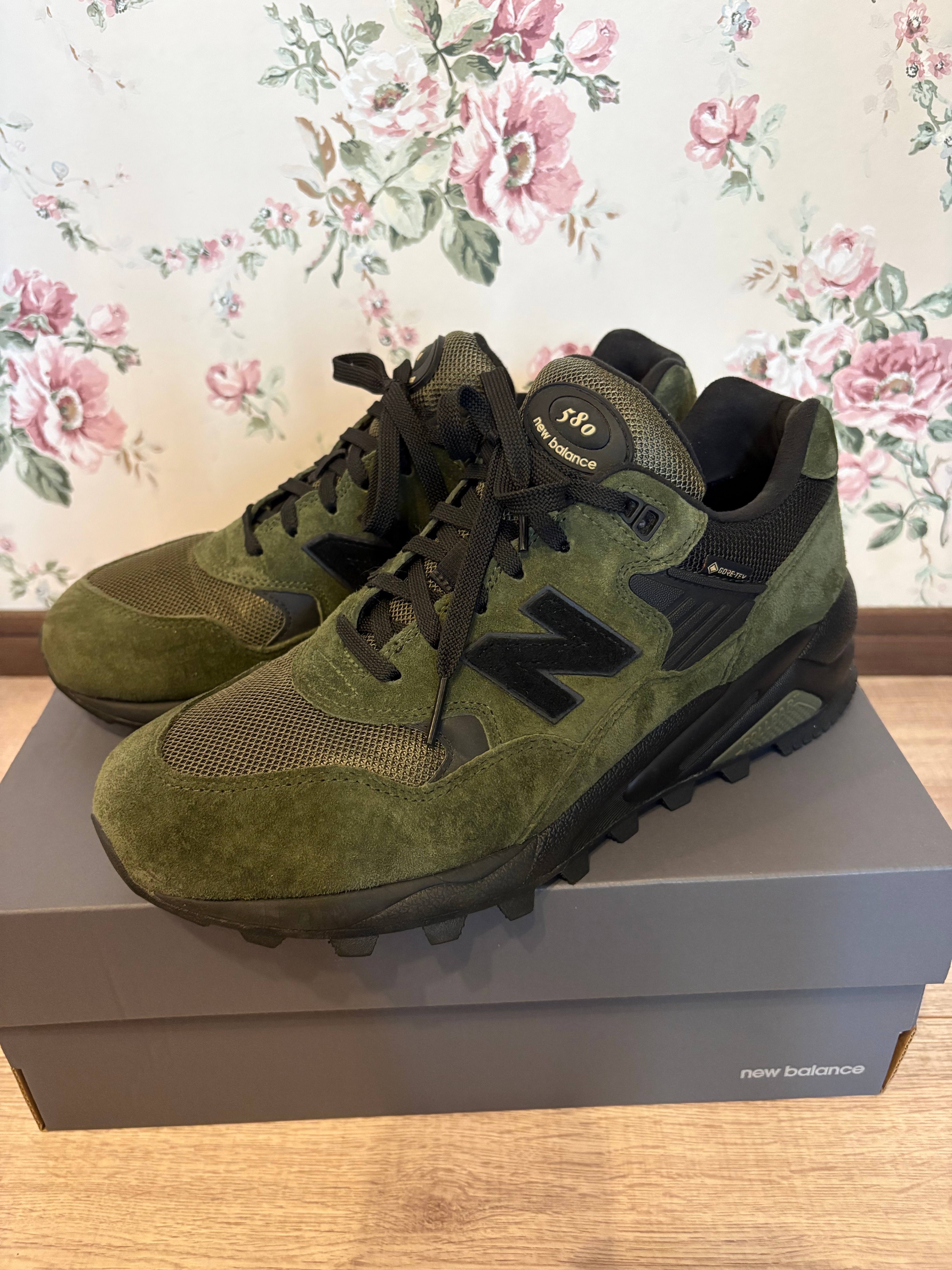 New Balance 580 GORE-TEX "Olive"