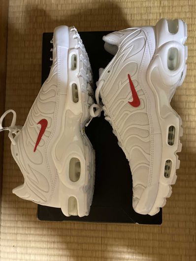 Supreme x Nike Air Max Plus TN "White/Speed Red"