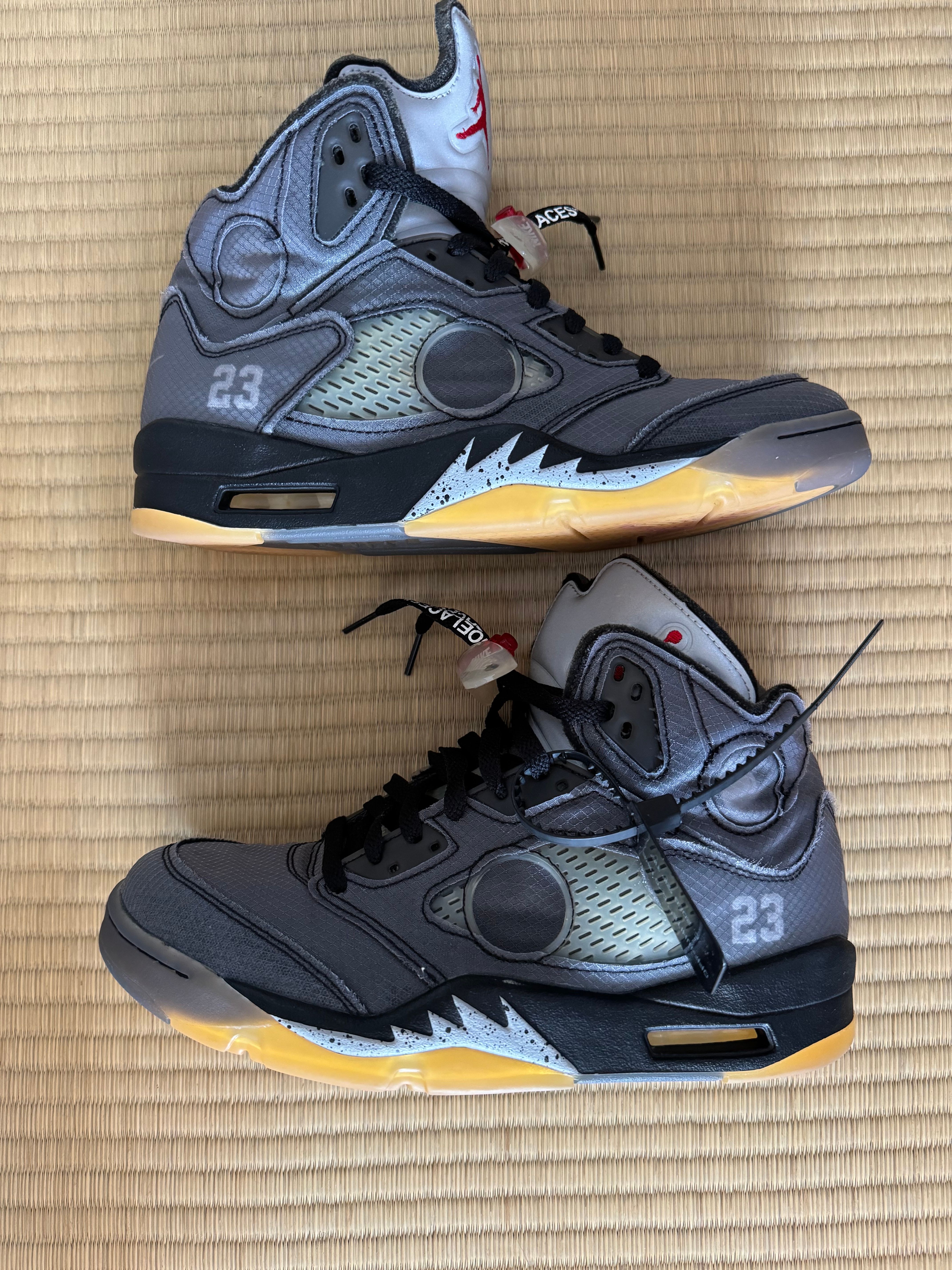 Off-White × Nike Air Jordan 5 "Black/Muslin/Fire Red"