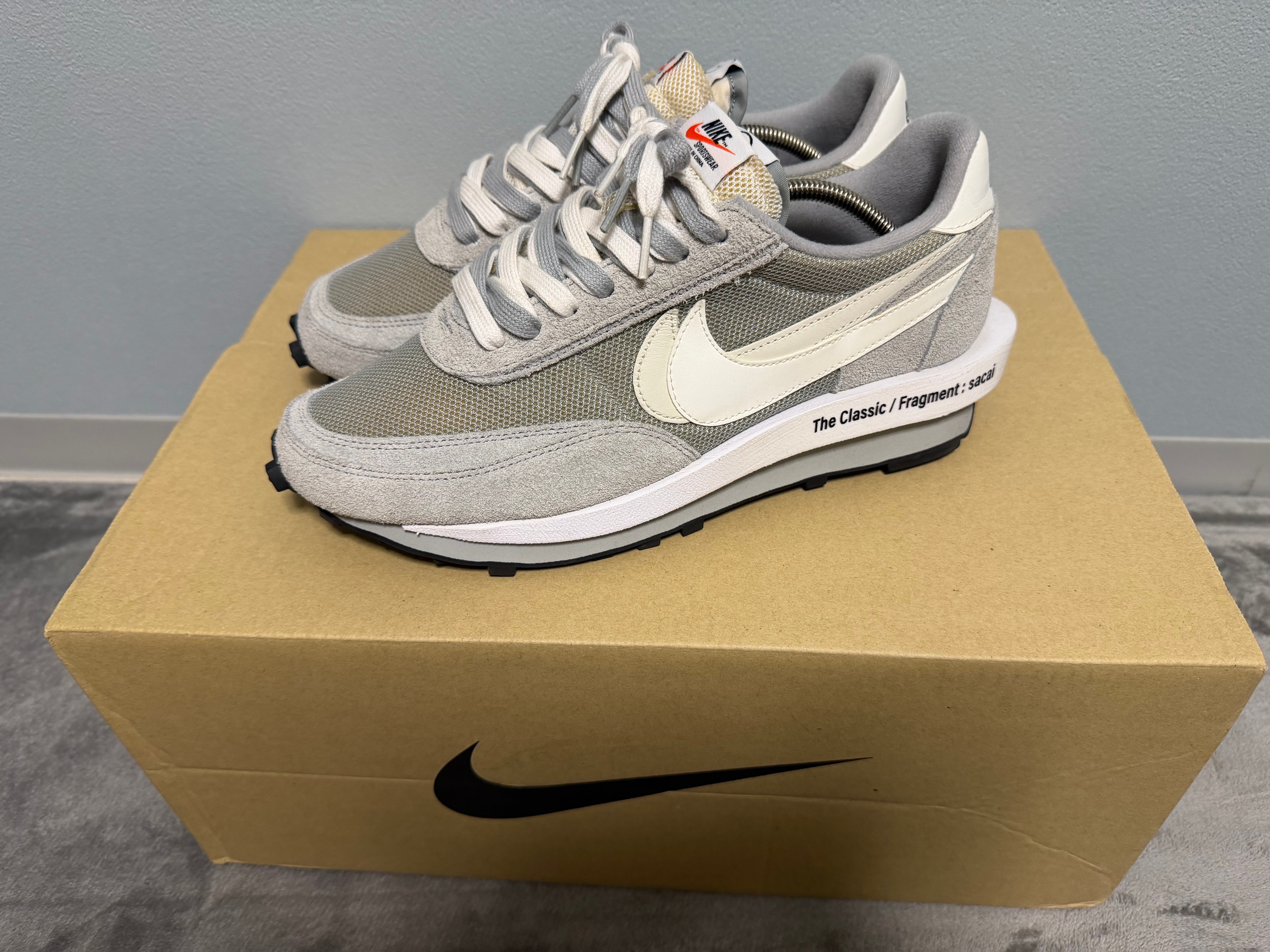 fragment design × sacai × Nike LD Waffle "Light Smoke Grey"
