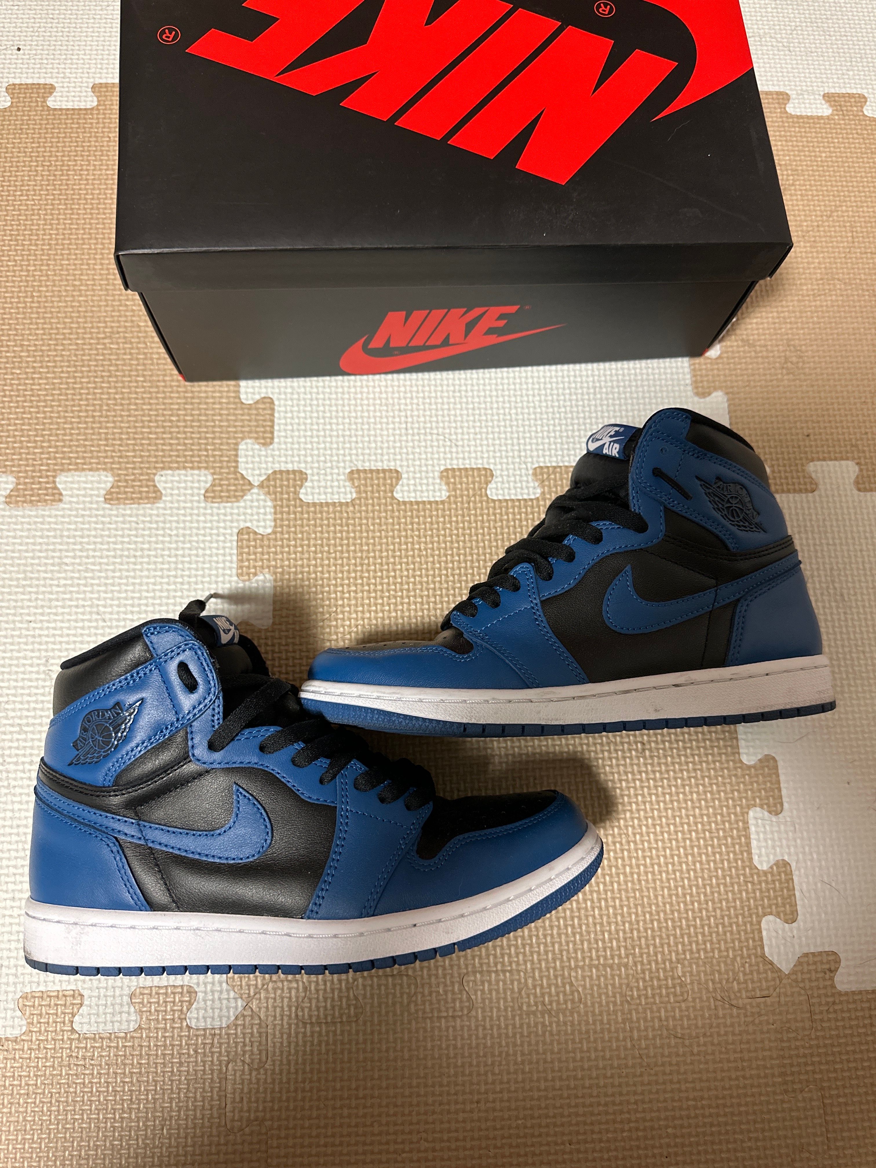 Nike Air Jordan 1 Retro High OG "Dark Marina Blue"