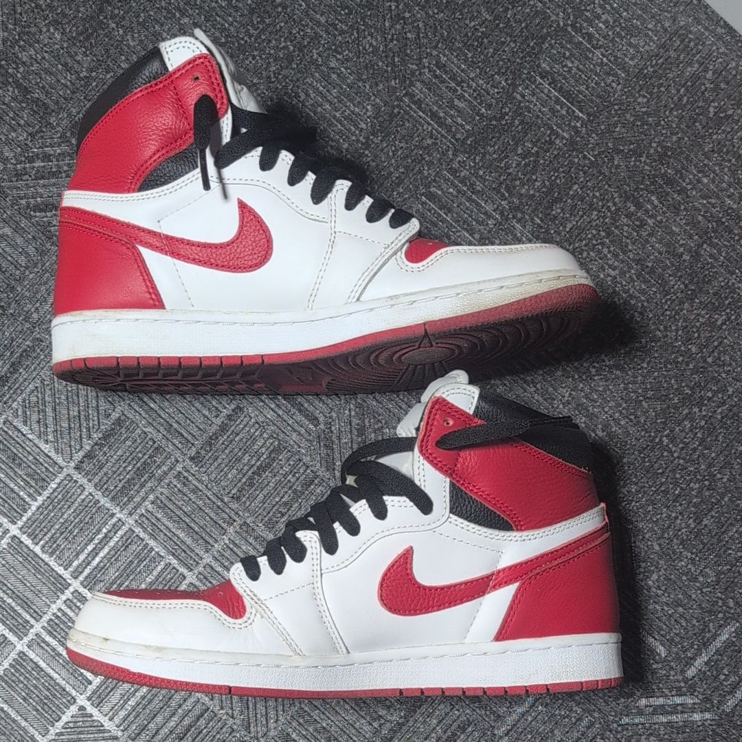 Nike Air Jordan 1 High OG "Heritage"