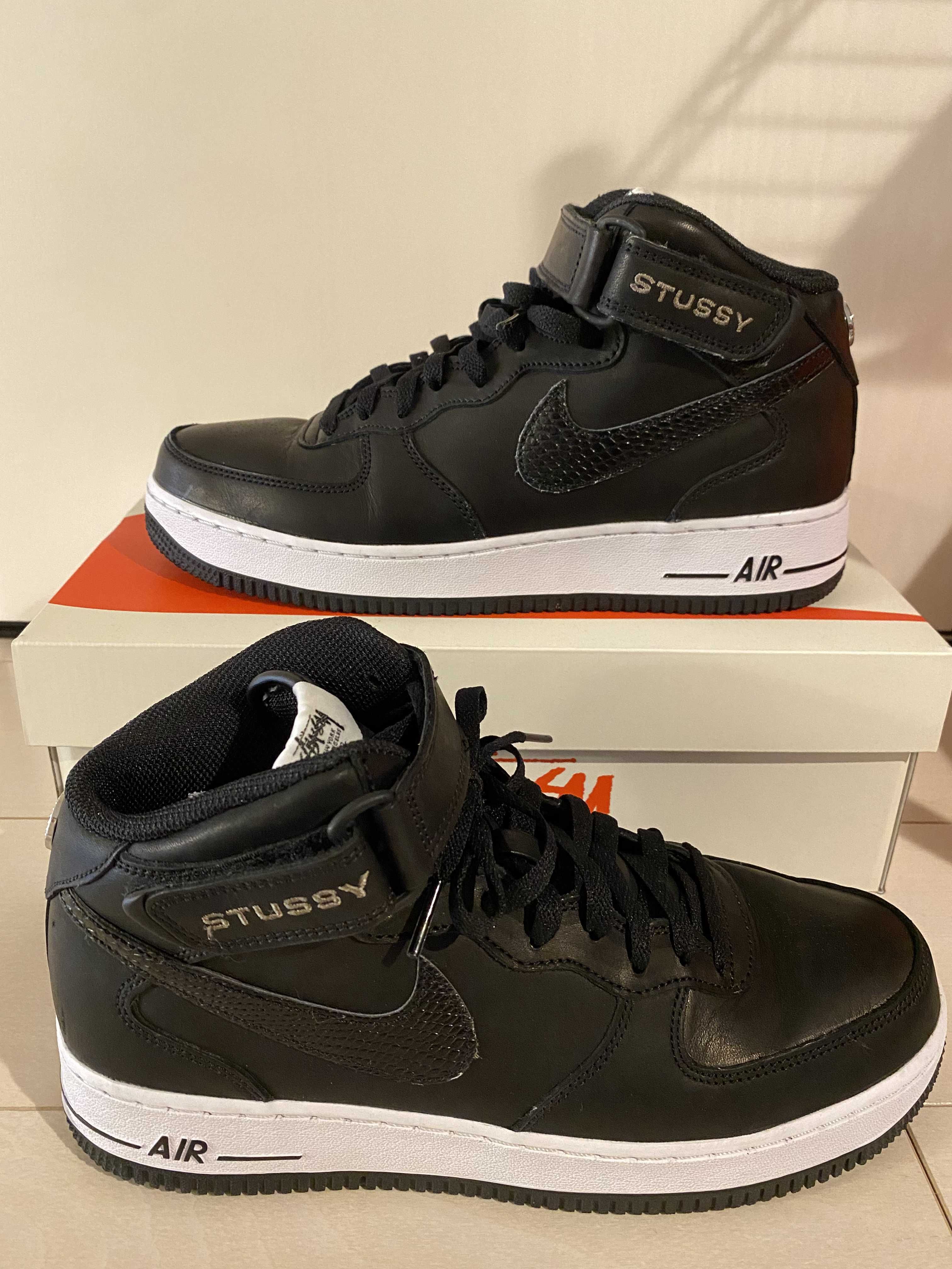 Stussy × Nike Air Force 1 Mid "Black/Black"