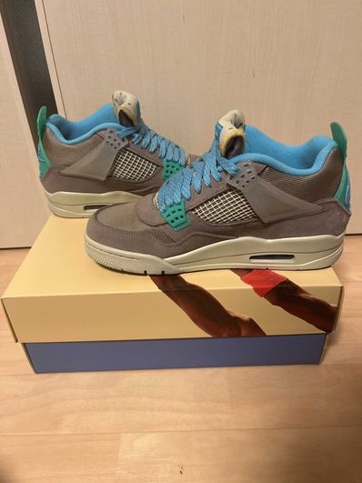 UNION × NIKE AIR JORDAN 4 SP "TAUPE HAZE"