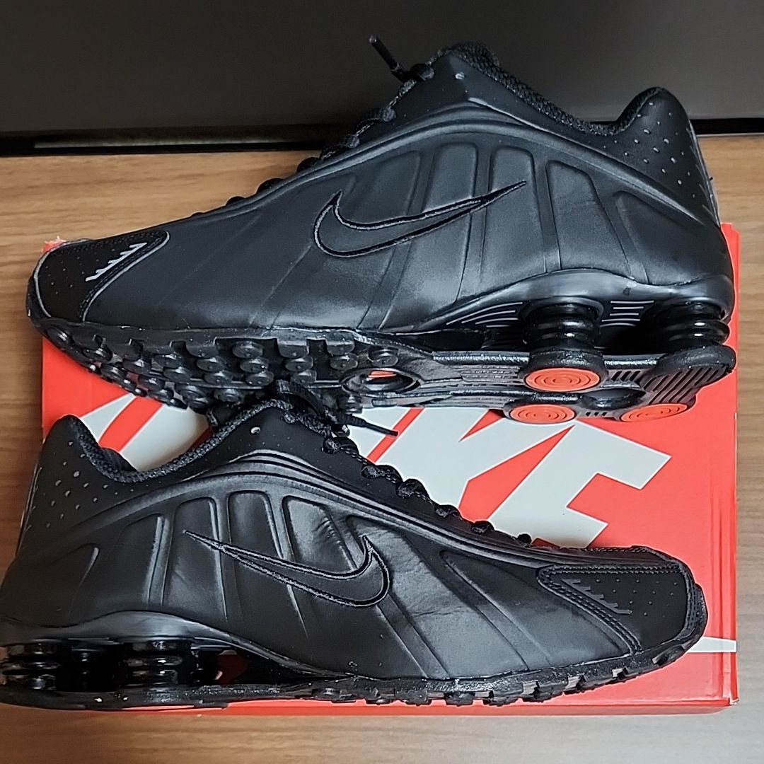 Nike Women's Shox R4 "Black"