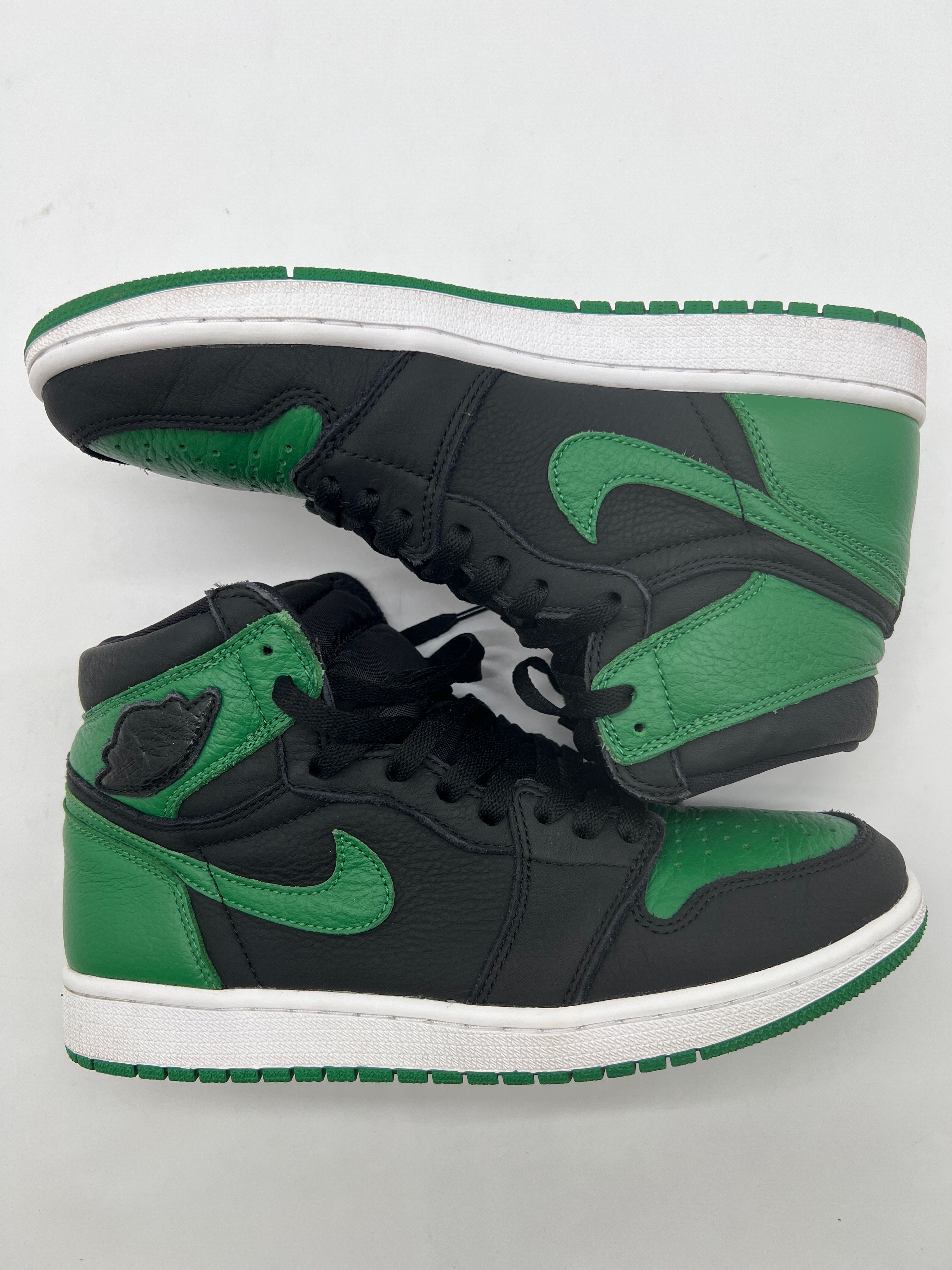 Nike Air Jordan 1 Retro High OG "Black/Pine Green" (2020)      