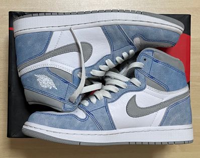 Nike Air Jordan 1 High OG "Hyper Royal"