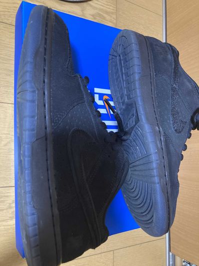 UNDEFEATED × Nike Dunk Low SP "5 ON IT"