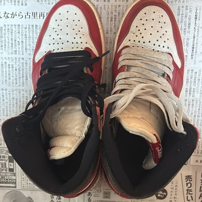 Nike Air Jordan 1 High OG "Lost & Found/Chicago"
