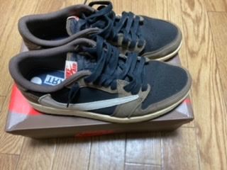 Travis Scott × Nike Air Jordan 1 Low OG SP-T "Black/Dark Mocha"