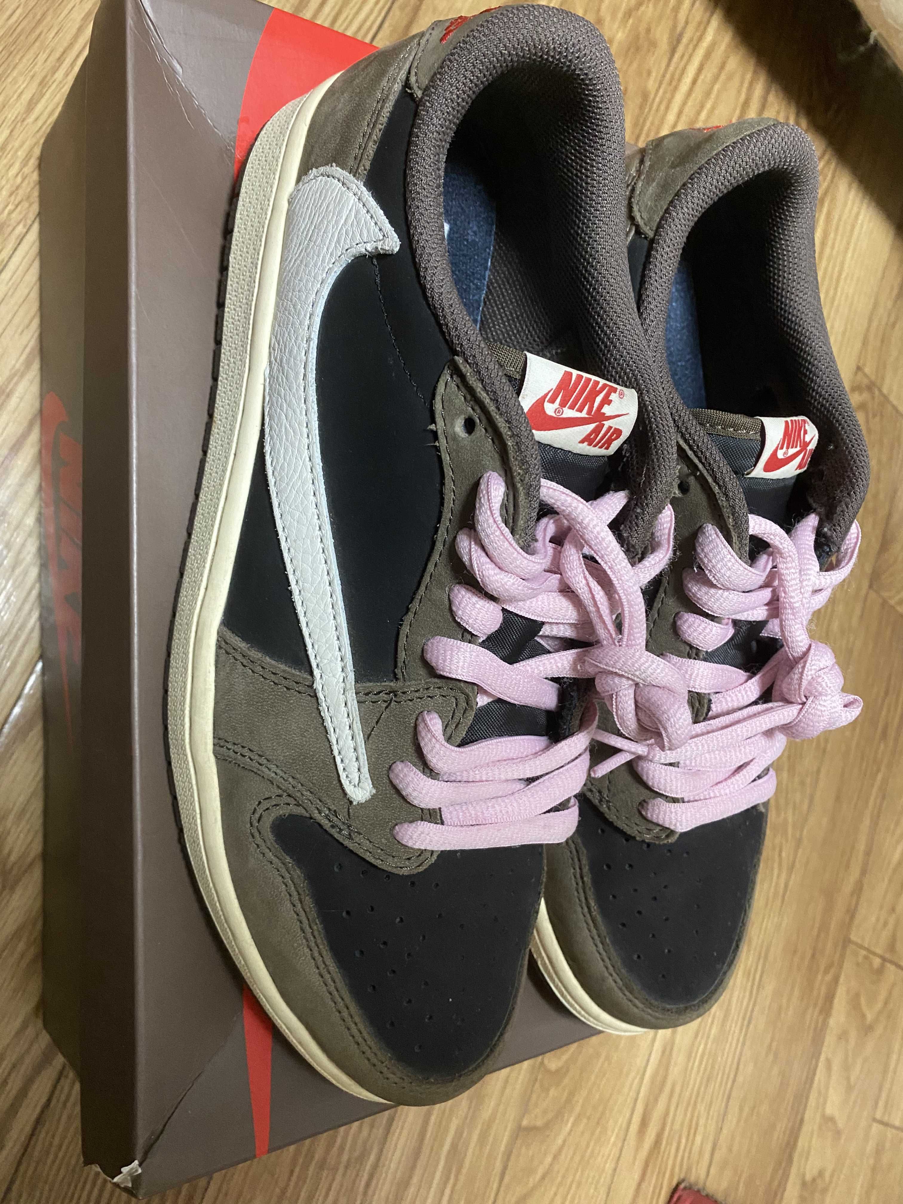 Travis Scott × Nike Air Jordan 1 Low OG SP-T "Black/Dark Mocha"