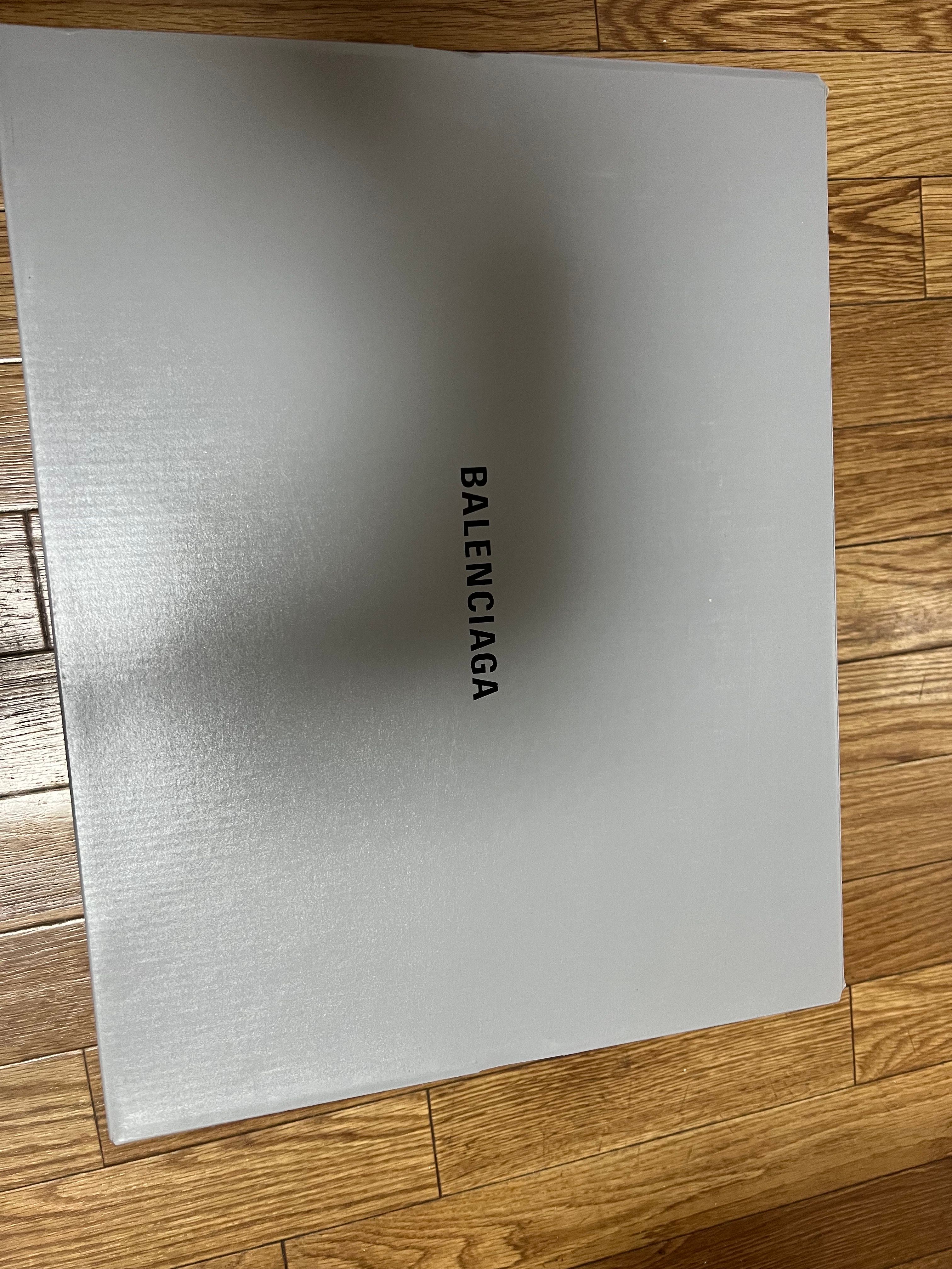 BALENCIAGA Bouncer (Defender) Sneaker "Black"