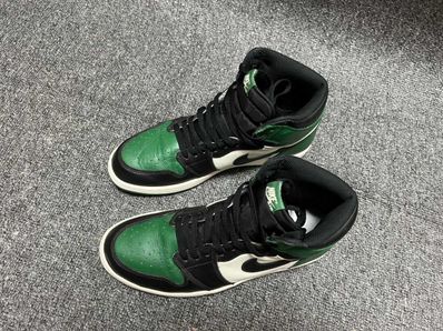 Nike Air Jordan 1 Retro High OG "Pine Green"(2018)