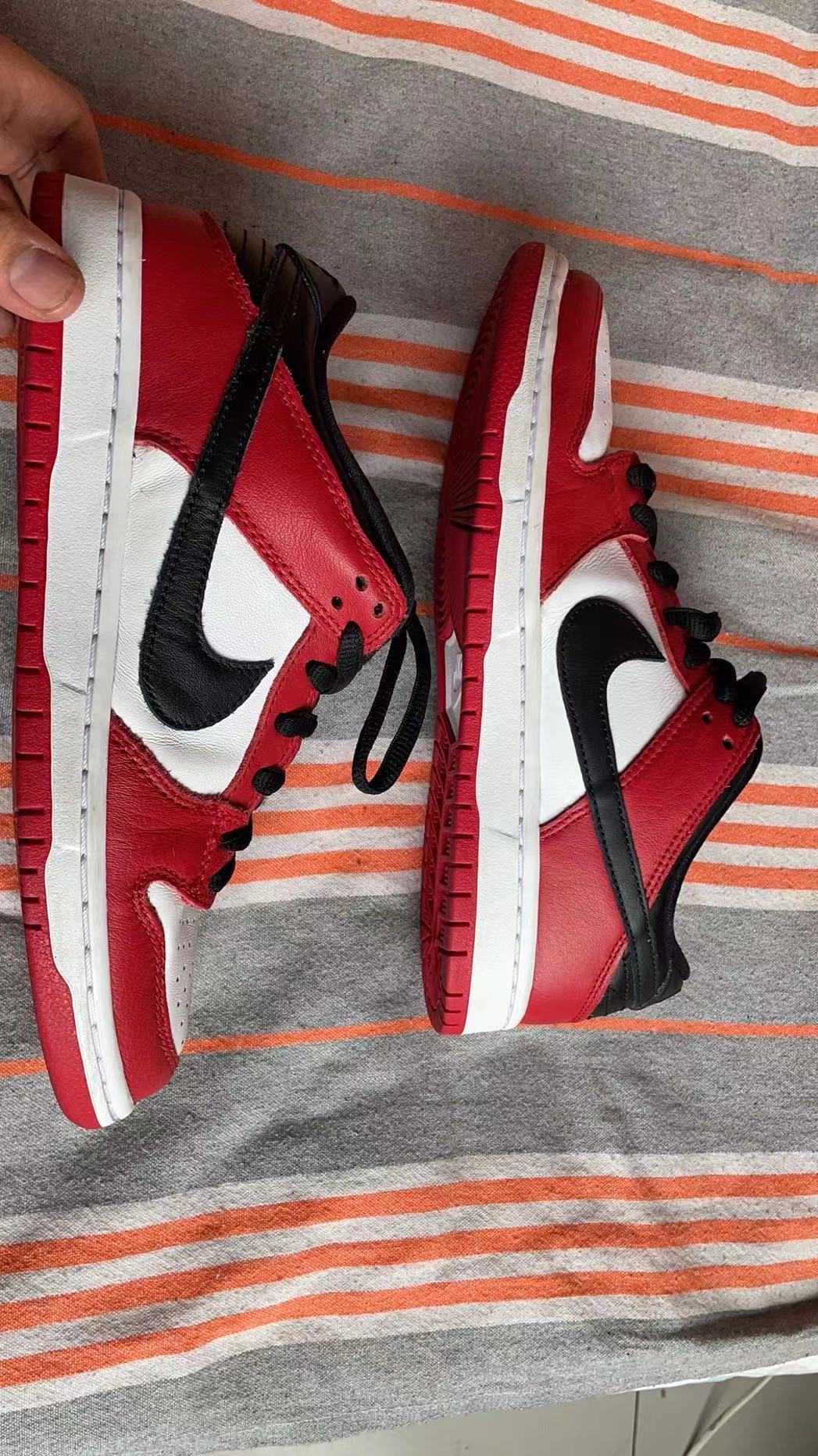 Nike SB Dunk Low Pro "J-Pack Chicago/Varsity Red and White"