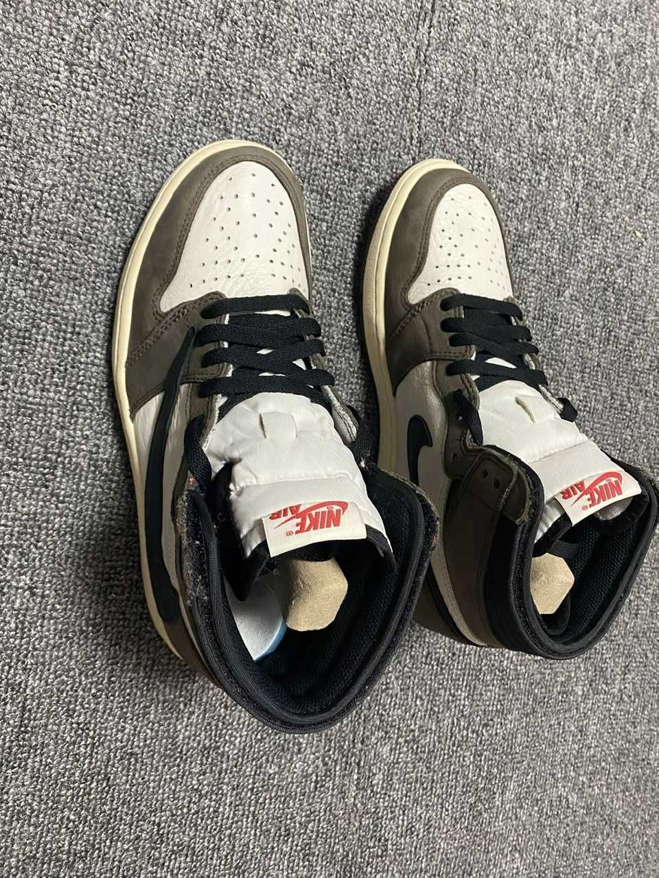 Travis Scott × Nike Air Jordan 1 Retro High OG TS SP "Sail/Dark Mocha"
