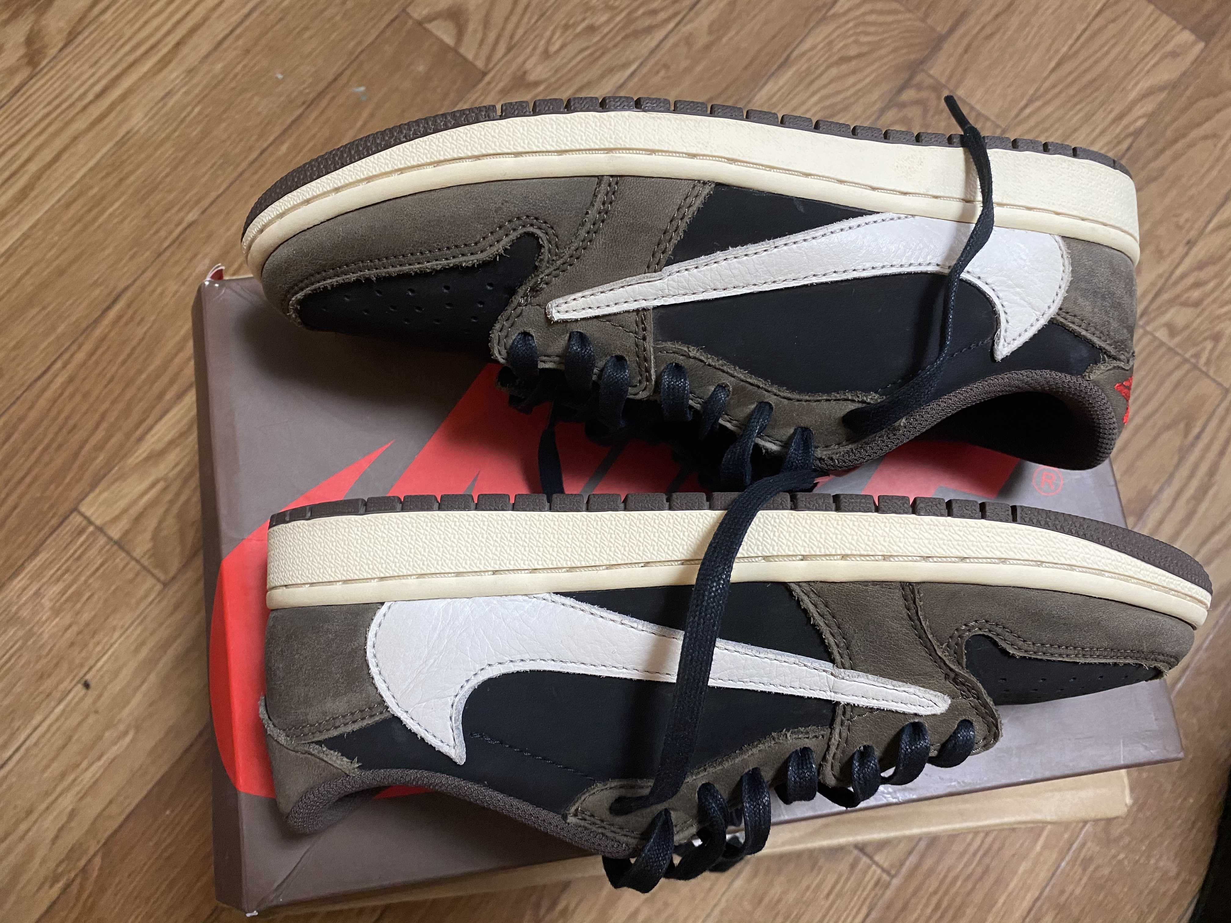 Travis Scott × Nike Air Jordan 1 Low OG SP-T  "Black/Dark Mocha"