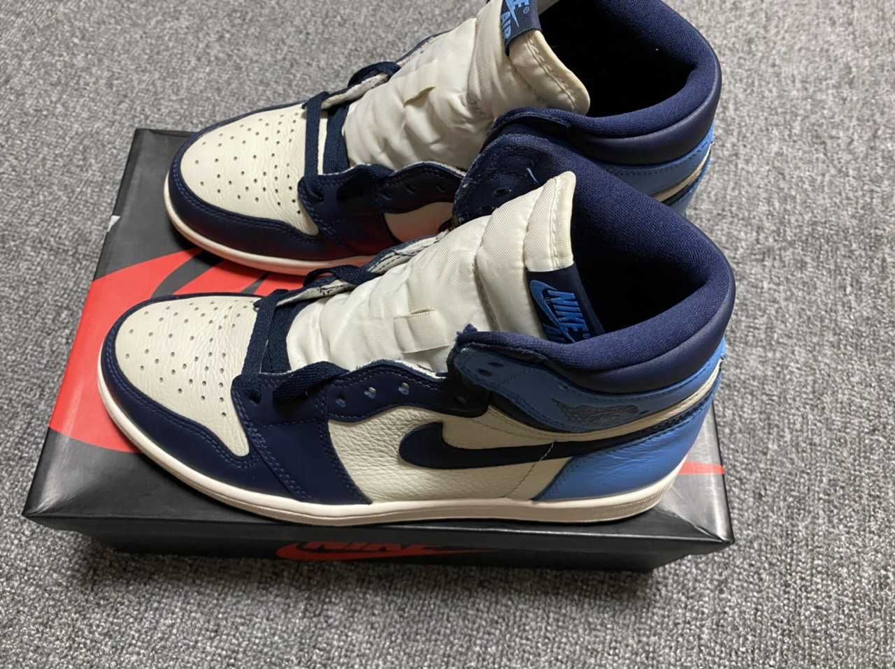 Nike Air Jordan 1 Retro High OG "Obsidian/University Blue"