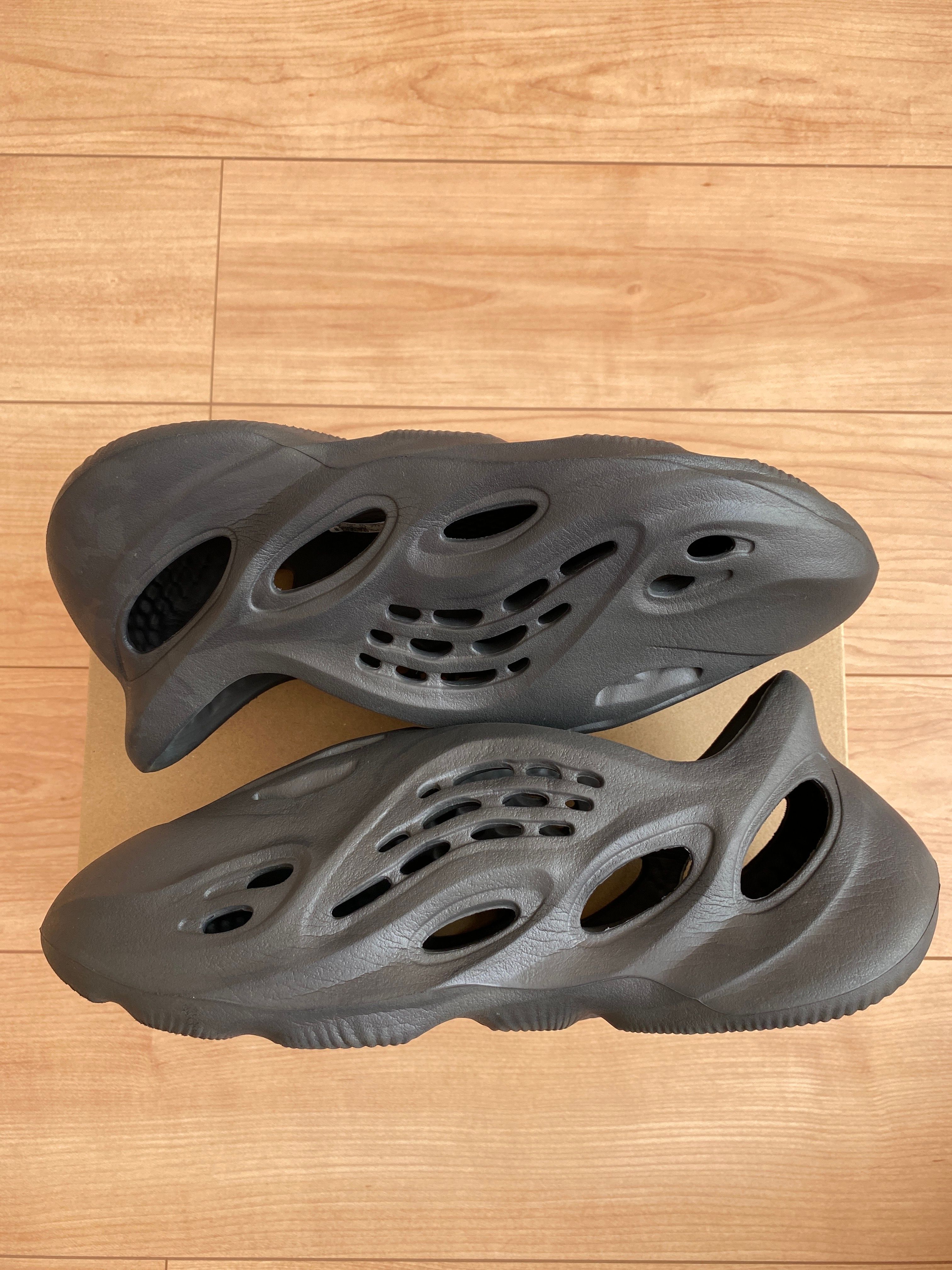 adidas YEEZY Foam Runner "Onyx"