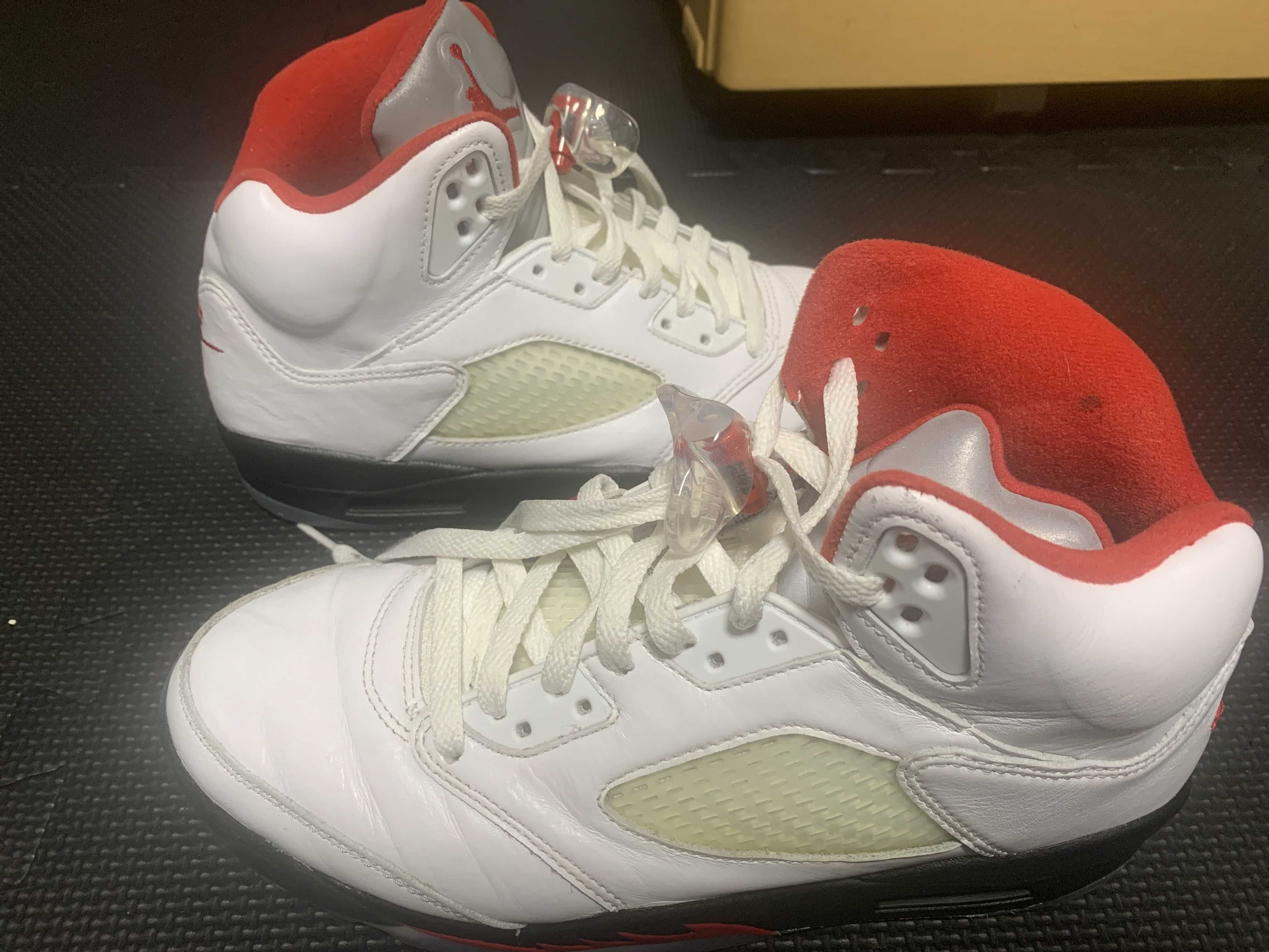 Nike Air Jordan 5 Retro "Fire Red" (2020)