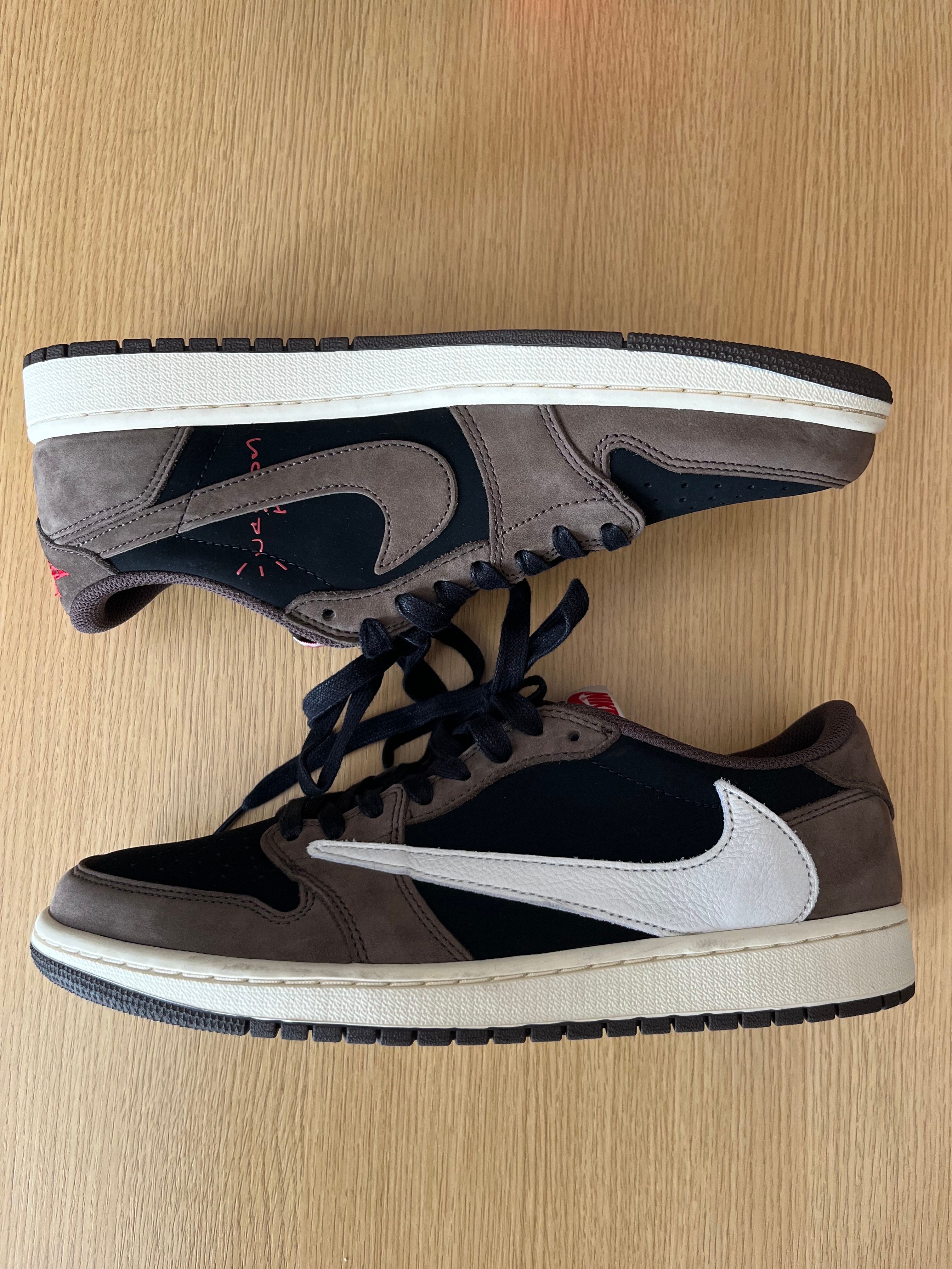 Travis Scott × Nike Air Jordan 1 Low OG SP-T  "Black/Dark Mocha"