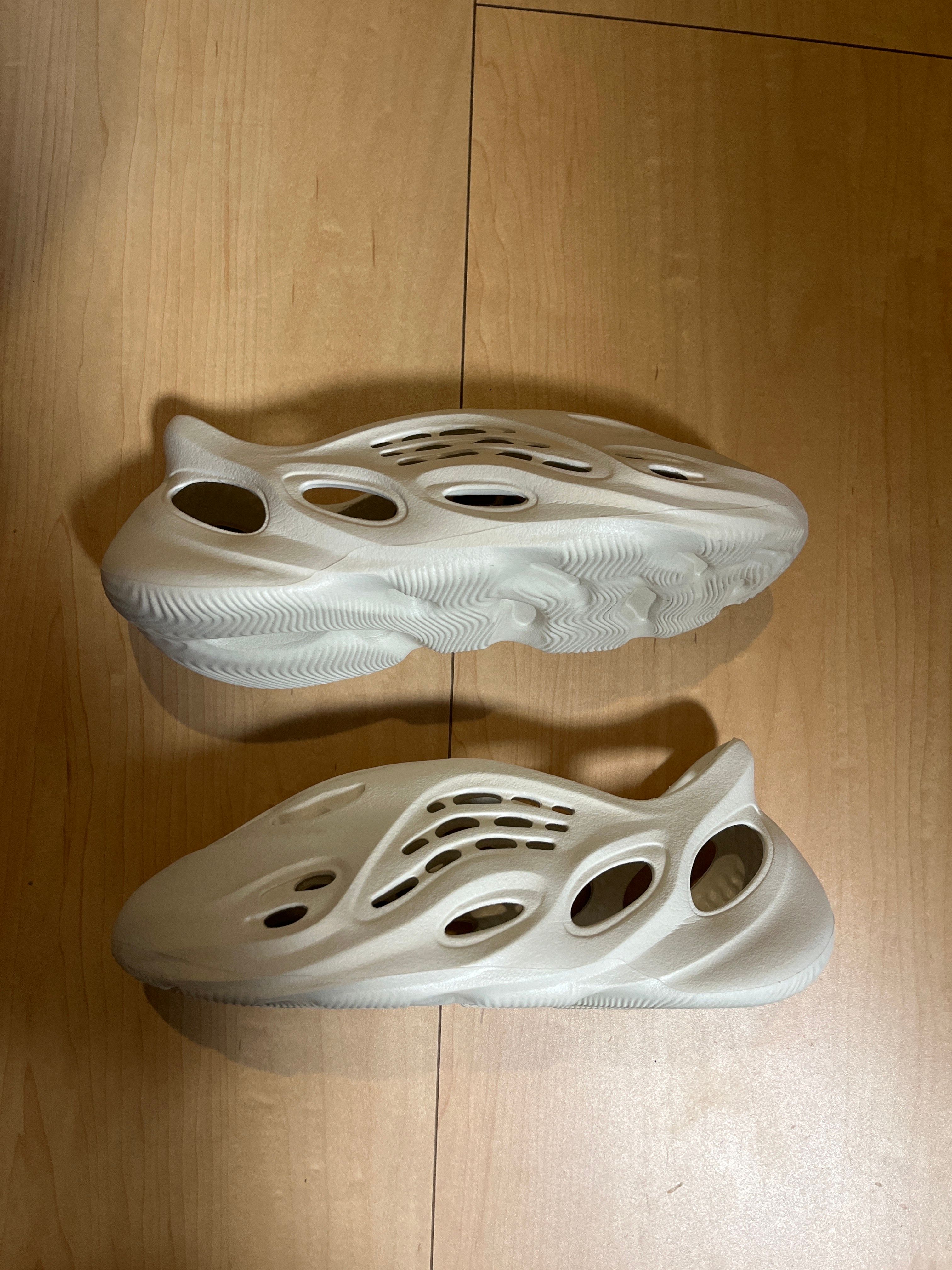 adidas YEEZY Foam Runner "Sand"