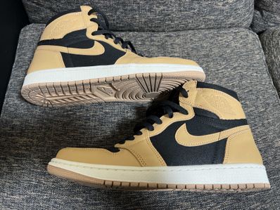 Nike Air Jordan 1 Retro High OG "Vachetta Tan"