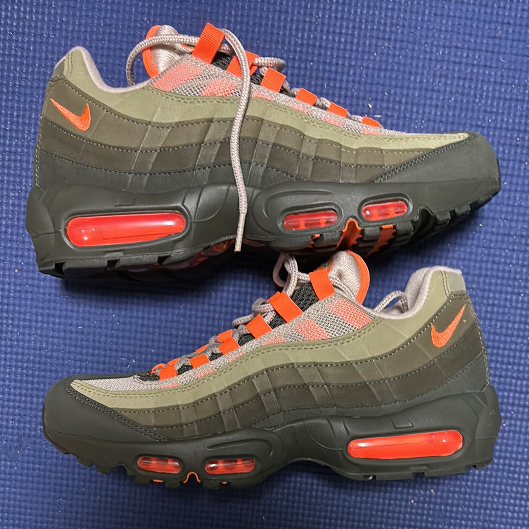 Nike Air Max 95 "String/Total Orange"