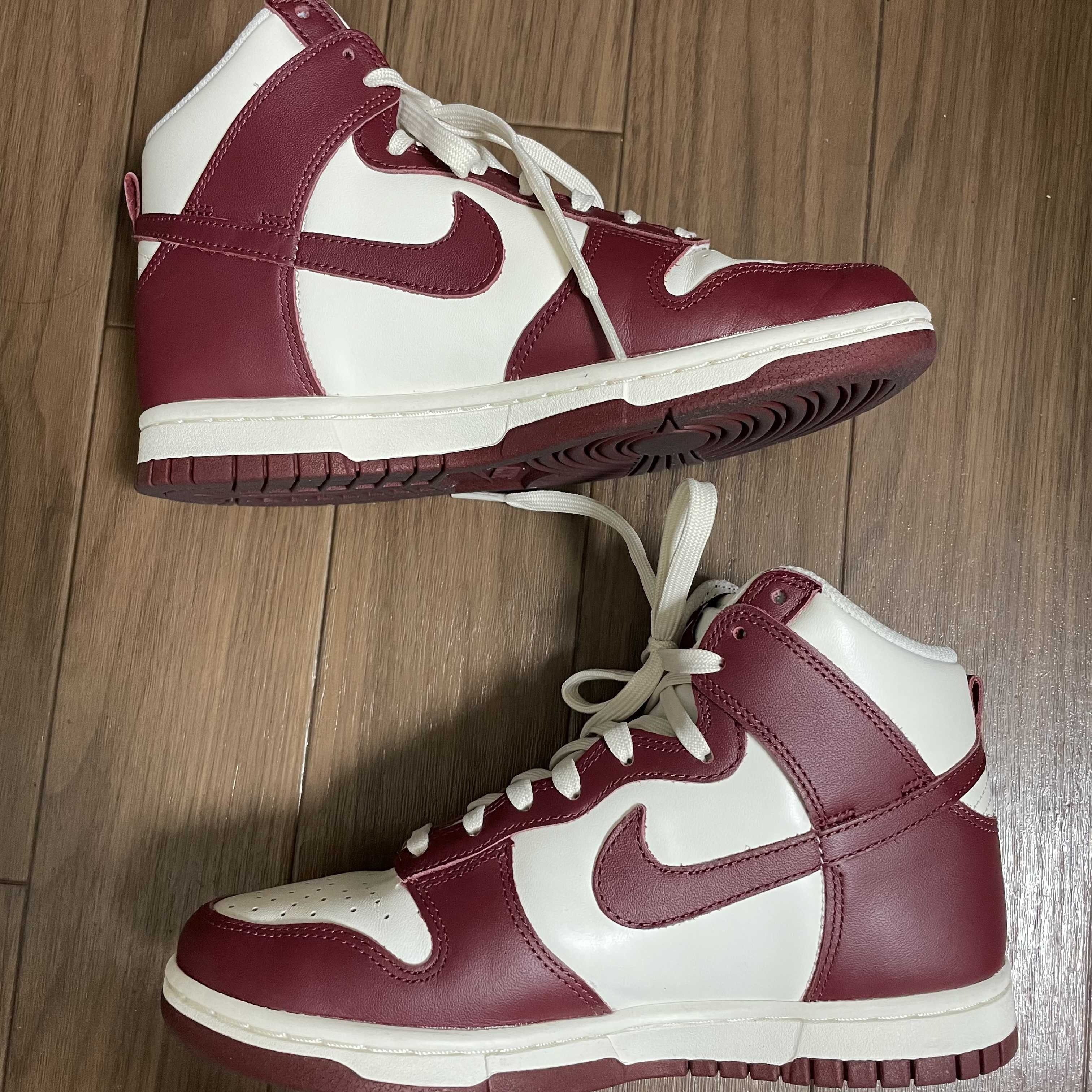 NIKE Women's DUNK HIGH "TEAM RED"