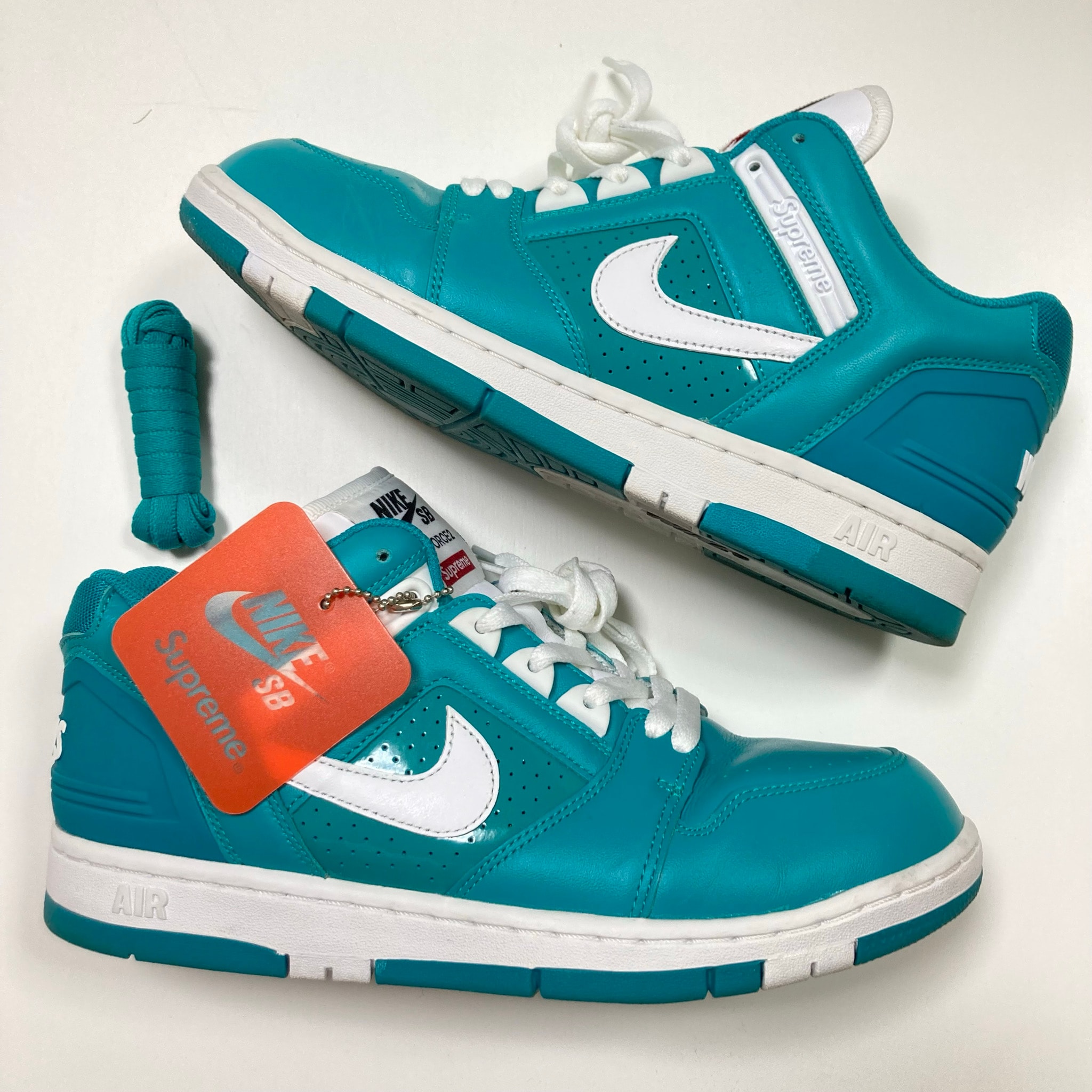 Supreme × Nike SB Air Force 2 Low 