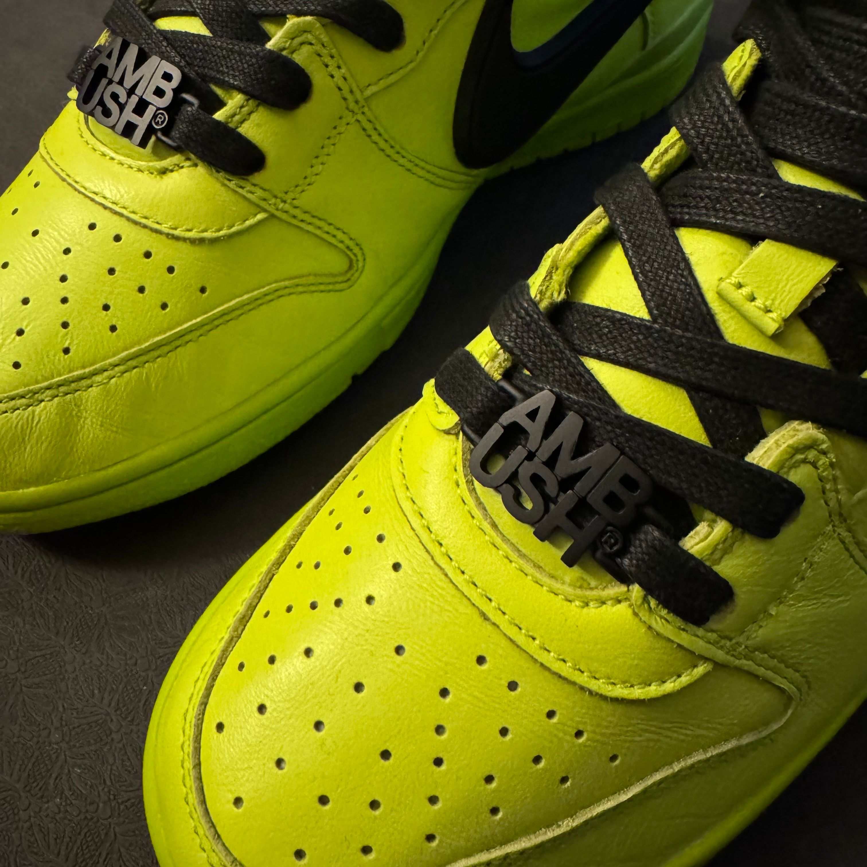 AMBUSH × NIKE DUNK HIGH "FLASH LIME"