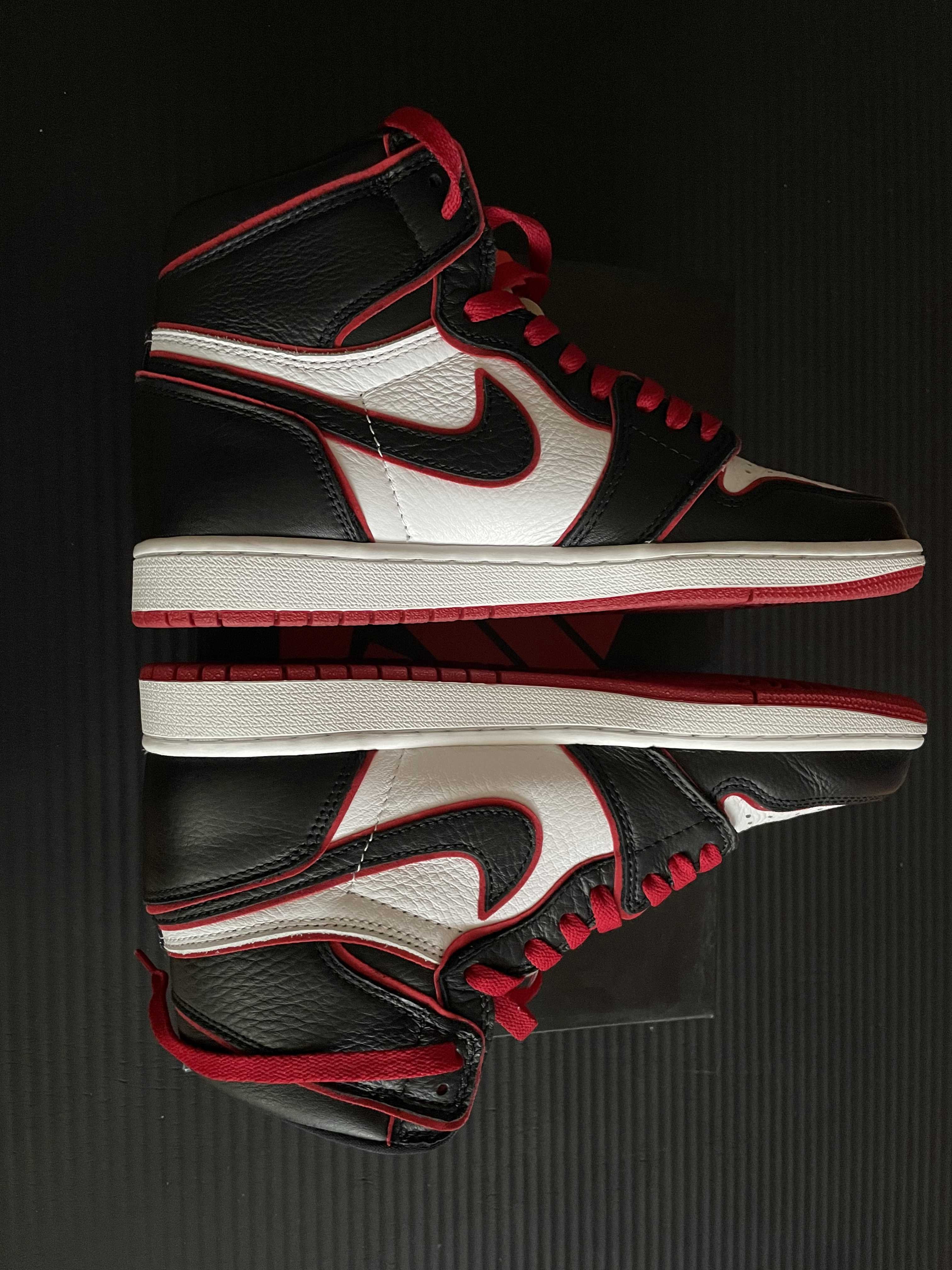 Nike Air Jordan 1 Retro High OG "Blood Line"   