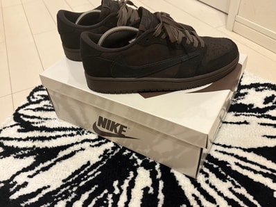 Travis Scott × Nike Air Jordan 1 Low OG SP "Velvet Brown and Dark Mocha"