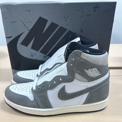Nike Air Jordan 1 Retro High OG "Black and Smoke Grey"