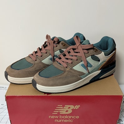 New Balance Numeric Andrew Reynolds 933 "Mushroom/New Spruce"