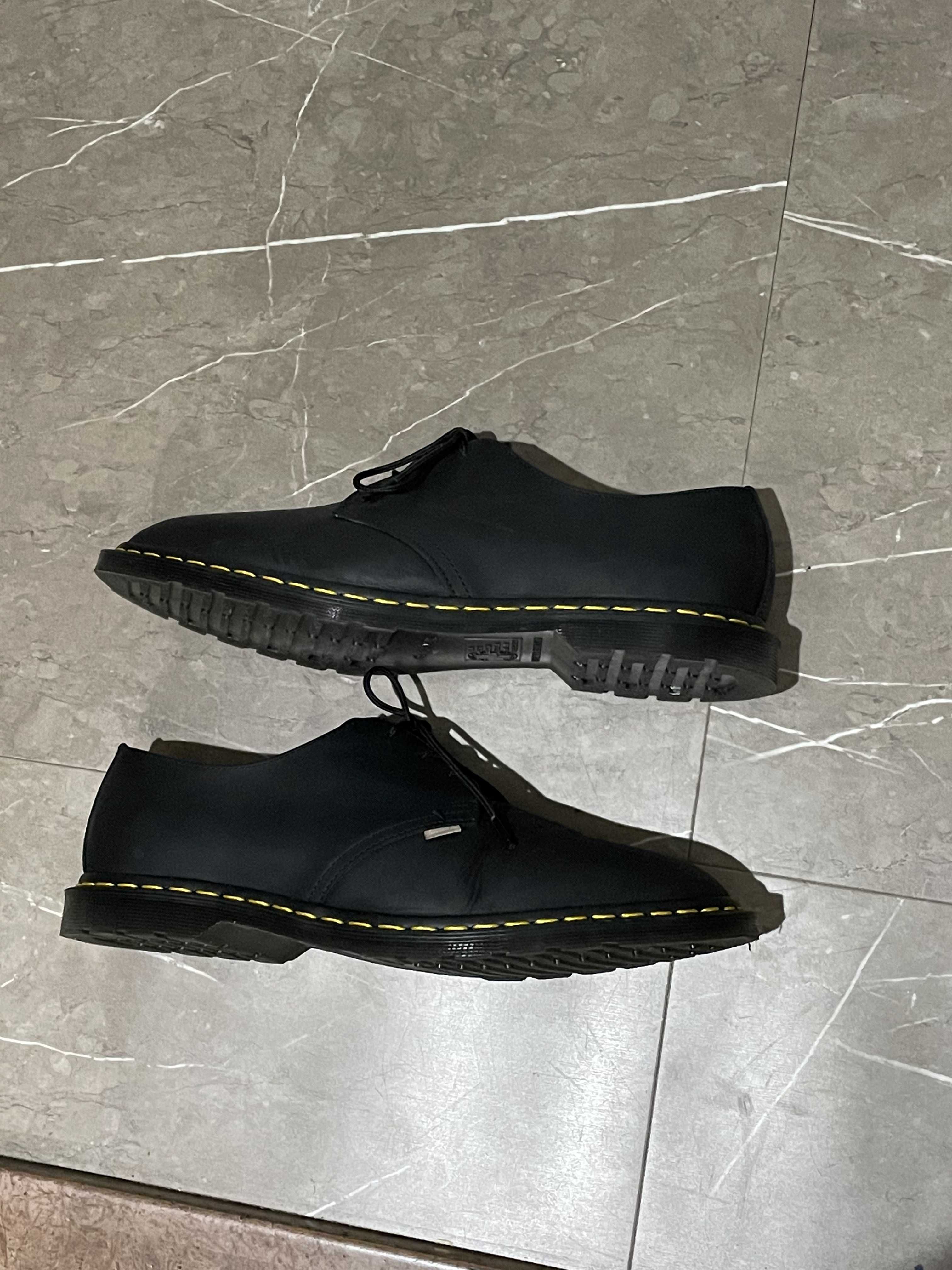 JJJJOUND × Dr.Martens Archie II "BLACK"