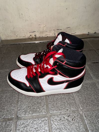 Nike Air Jordan 1 Retro High OG "Blood Line"